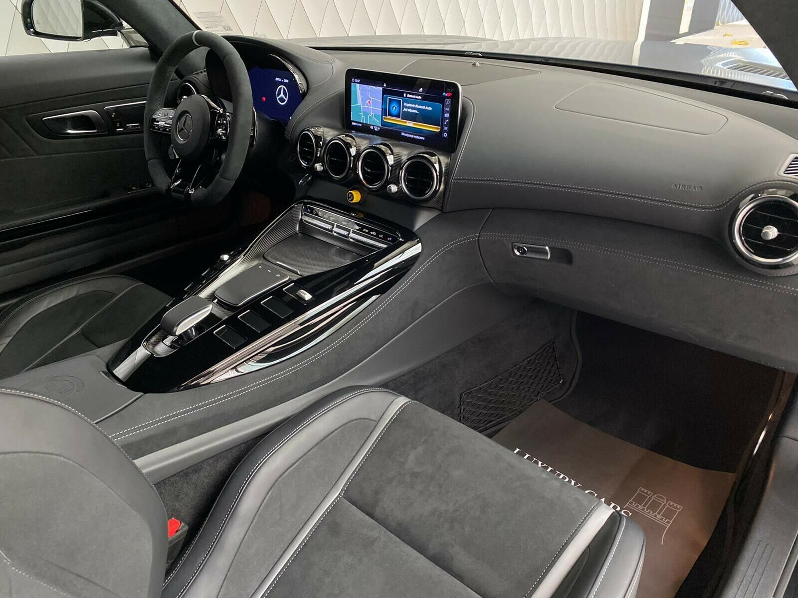 2020 Mercedes-Benz AMG GT R, 16/18