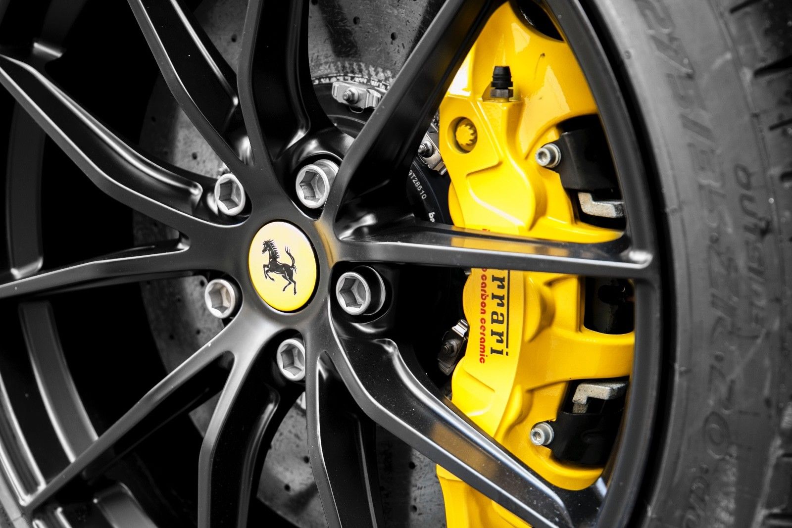 2018 Ferrari 812 Superfast, 4/20