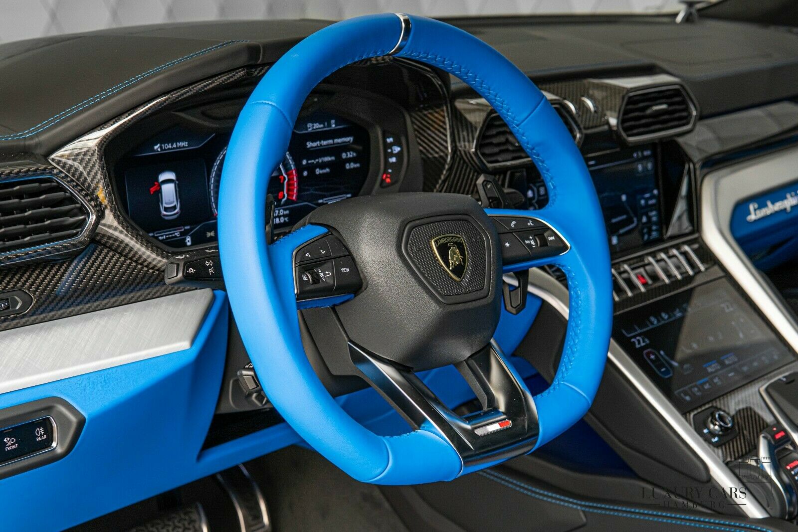 2020 Lamborghini Urus, 3/20