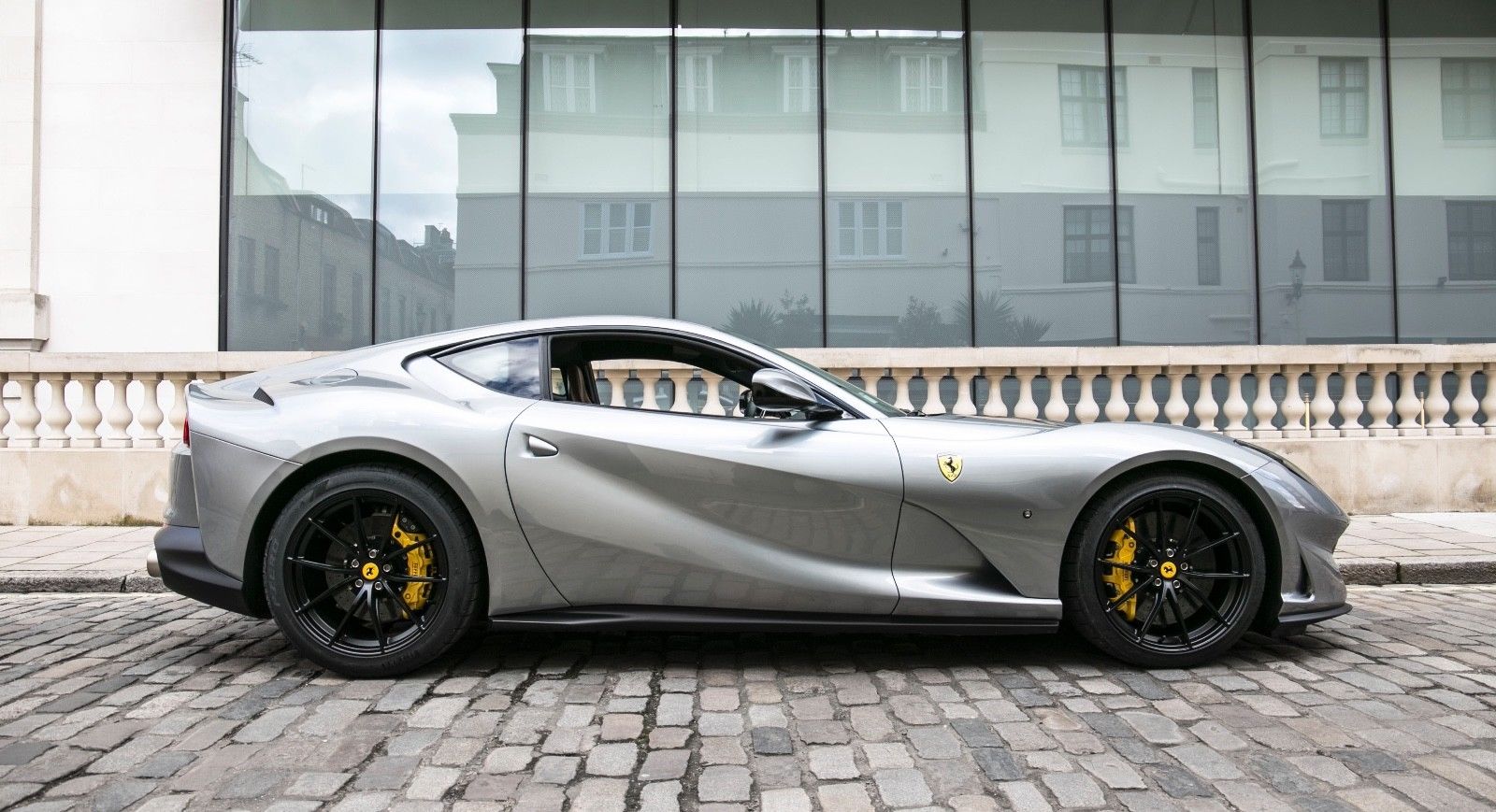 2018 Ferrari 812 Superfast, 5/20