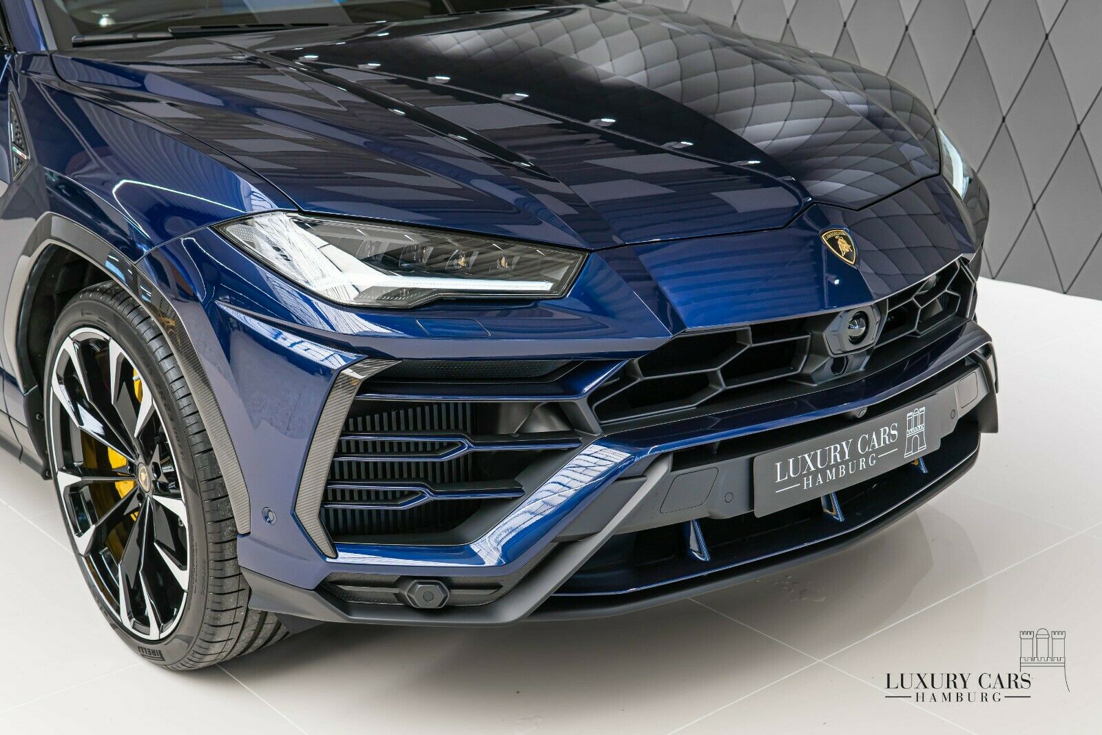 2020 Lamborghini Urus, 10/20