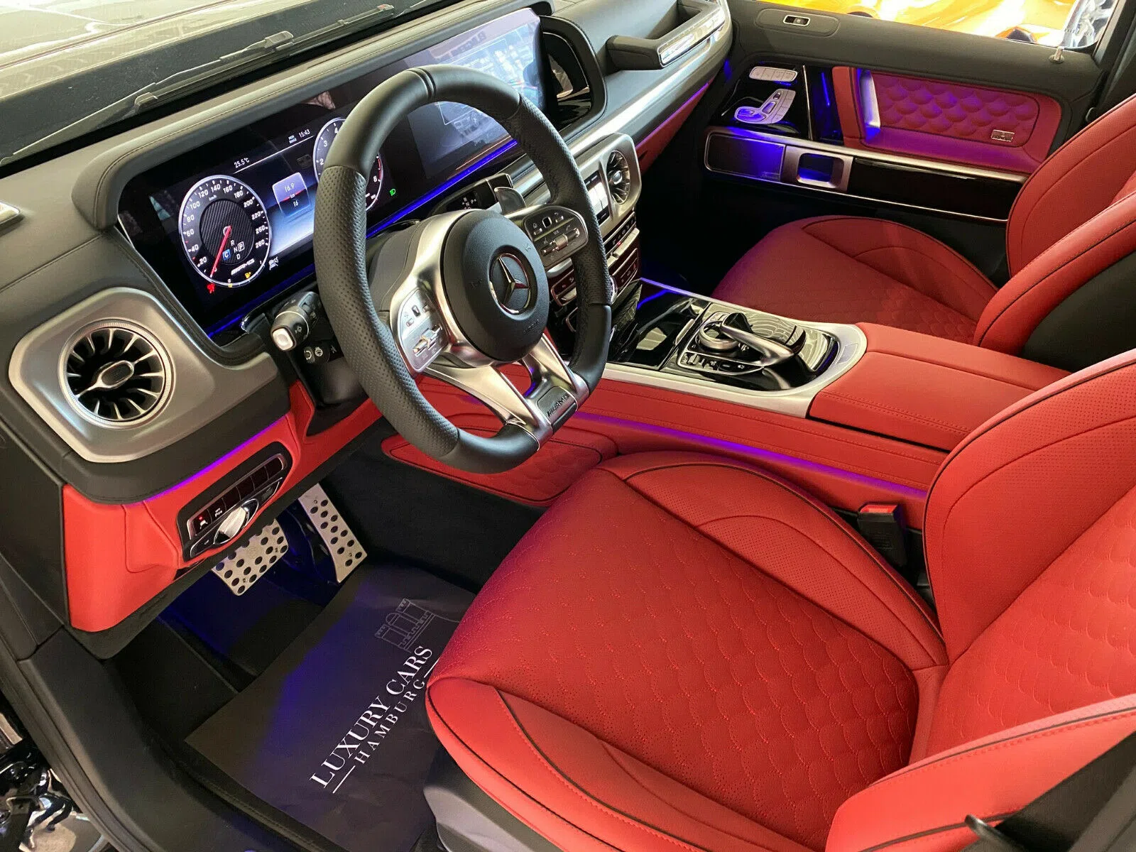 2020 BRABUS G 700 Widestar interior, Leather Black
