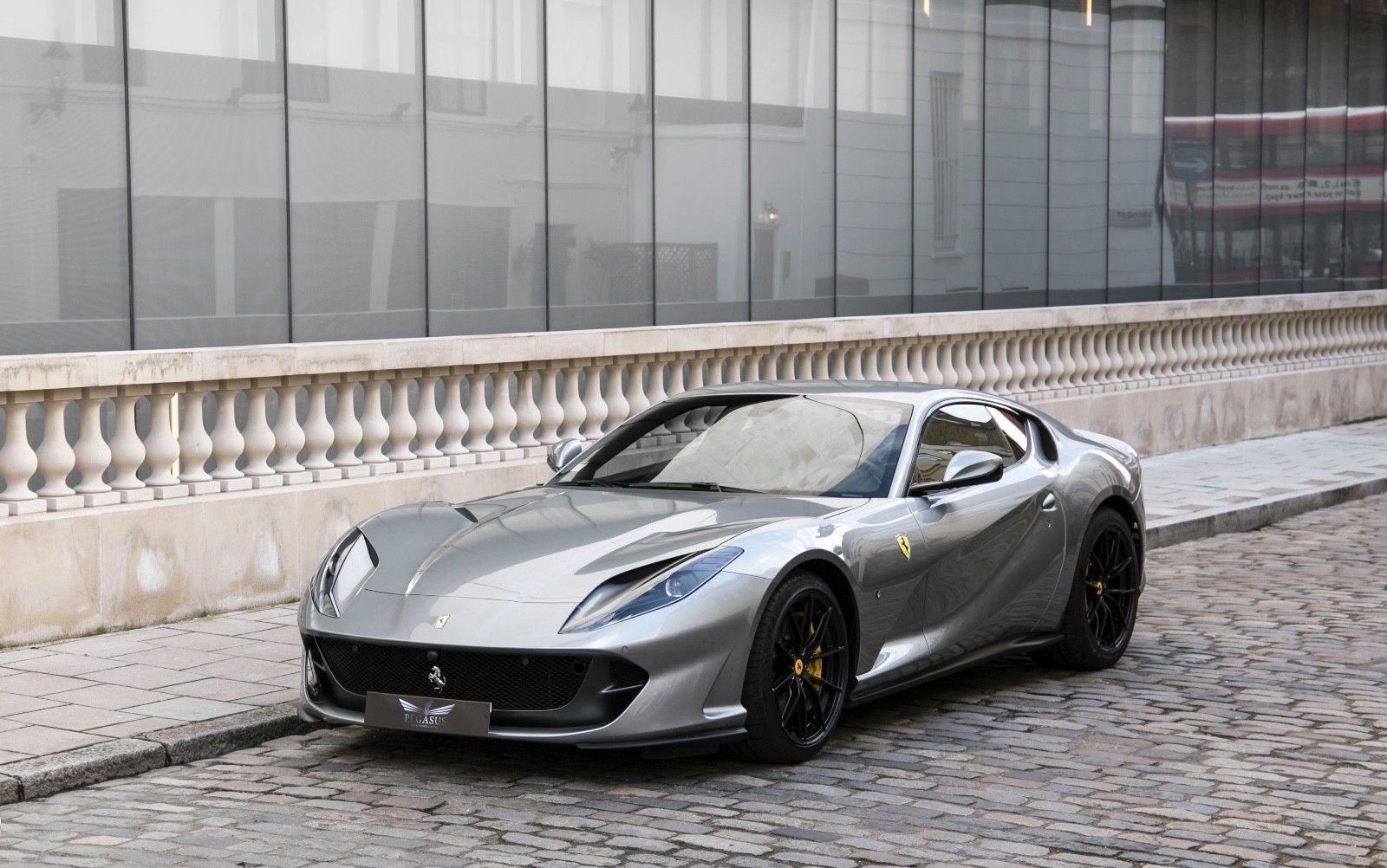 2018 Ferrari 812 Superfast, 7/20