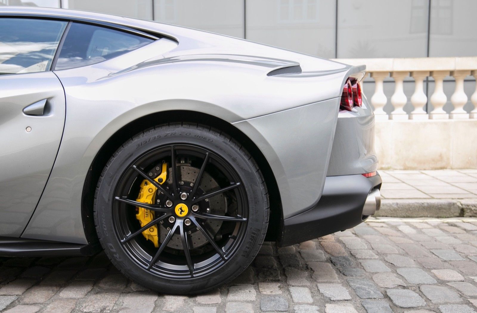 2018 Ferrari 812 Superfast, 9/20