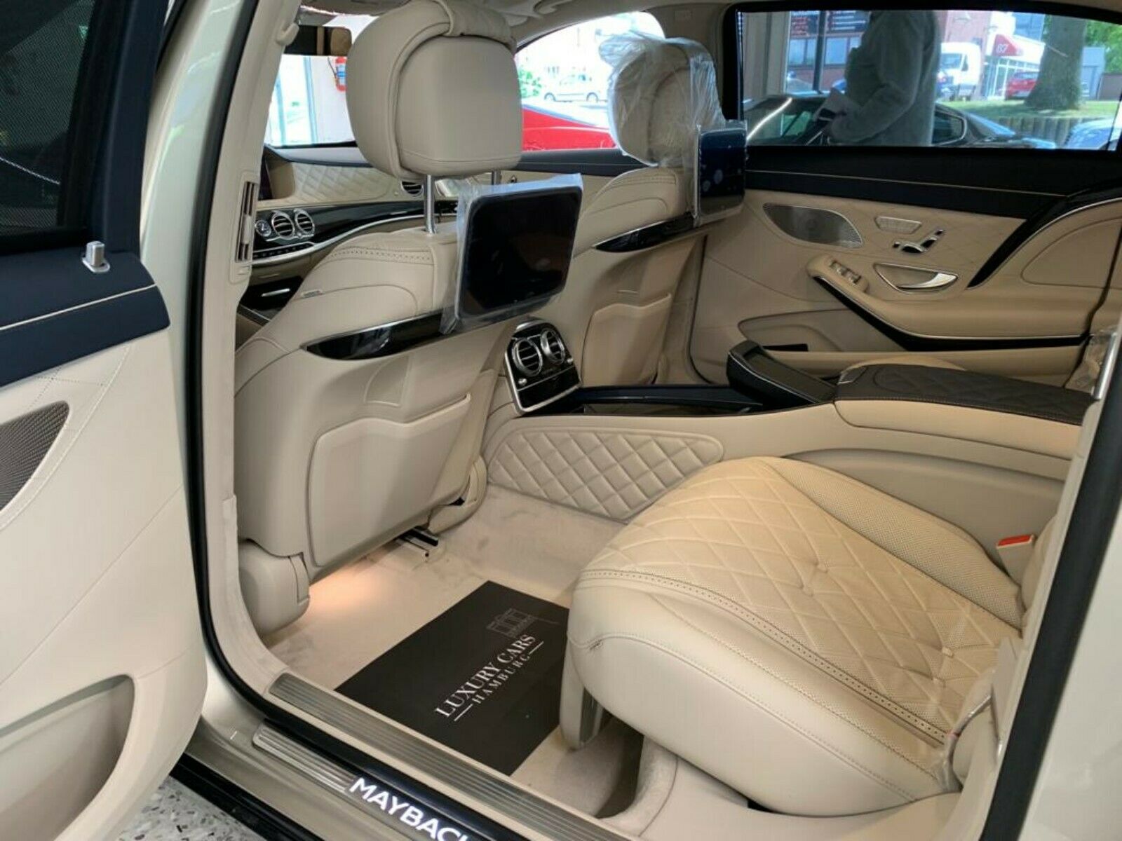2020 Mercedes-Maybach S 560, 10/17
