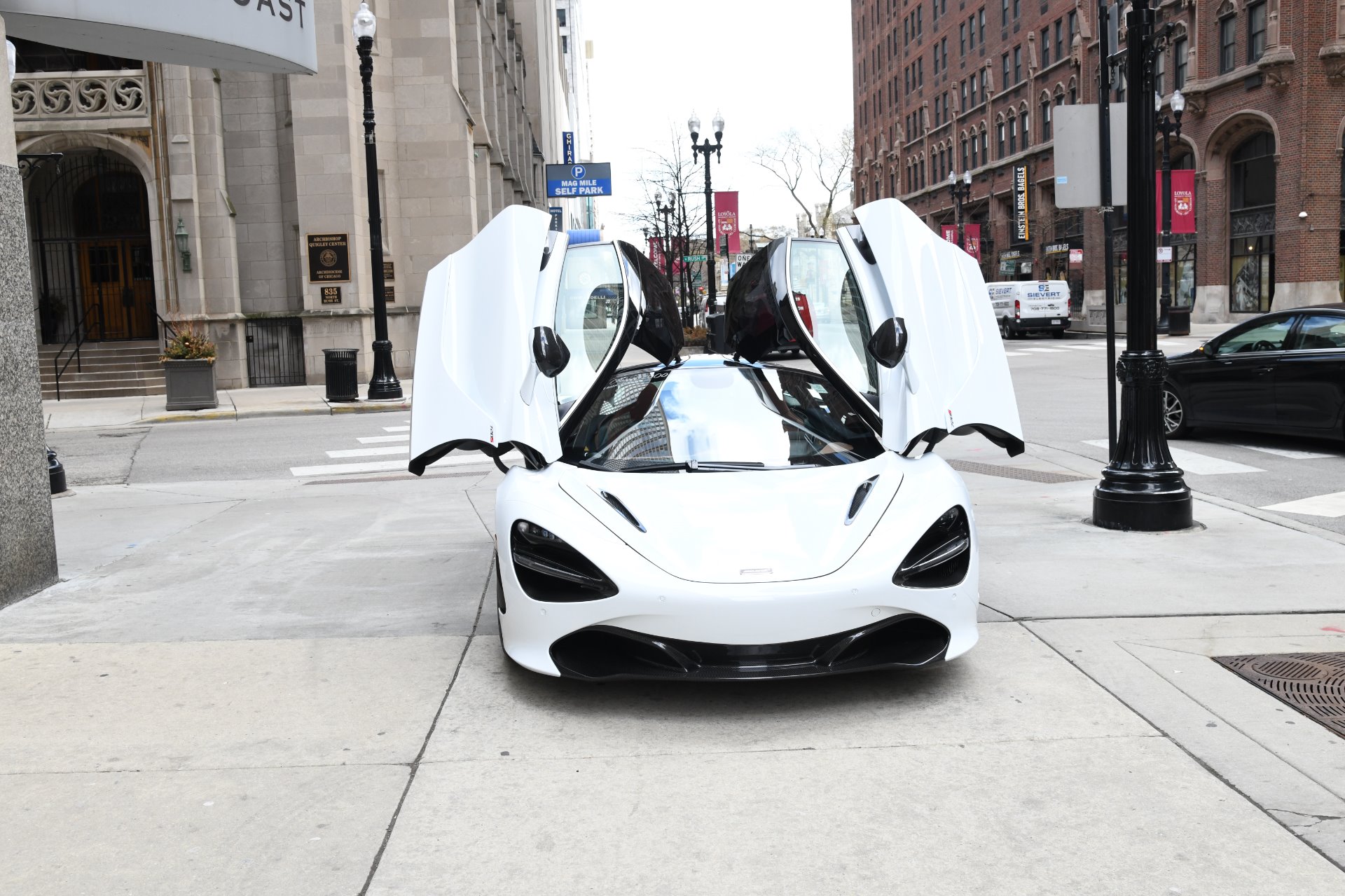 2018 McLaren 720S, 2/20
