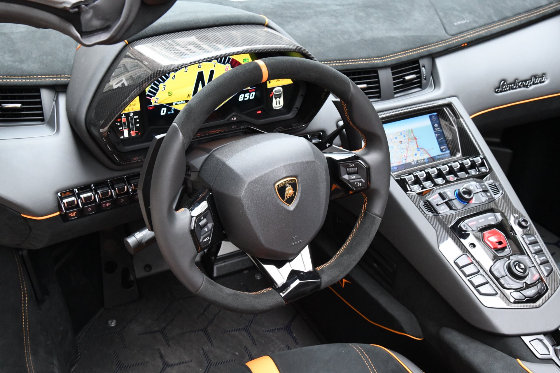 2017 Lamborghini Aventador Roadster LP 750-4 SV, 10/20