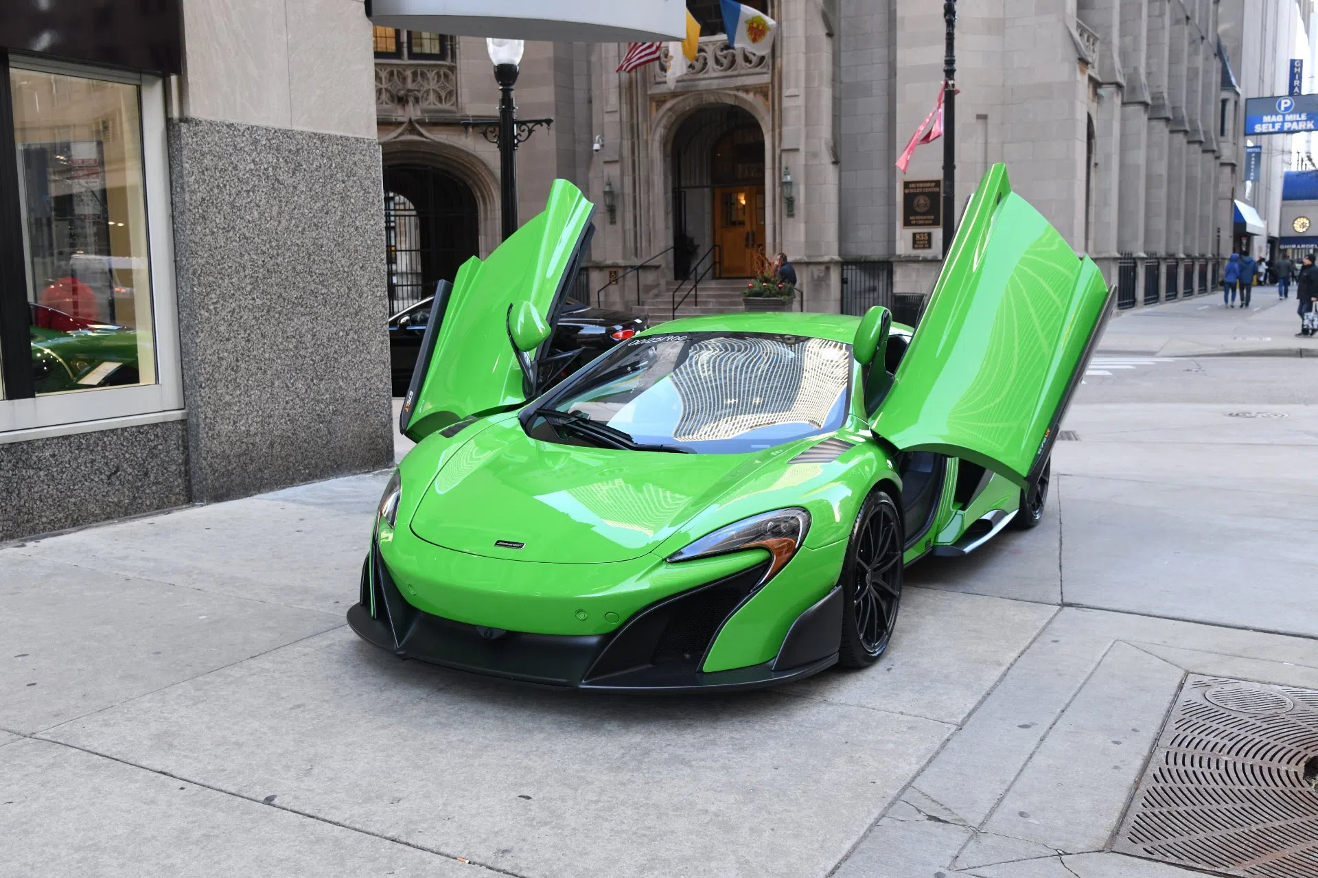2016 McLaren 675LT