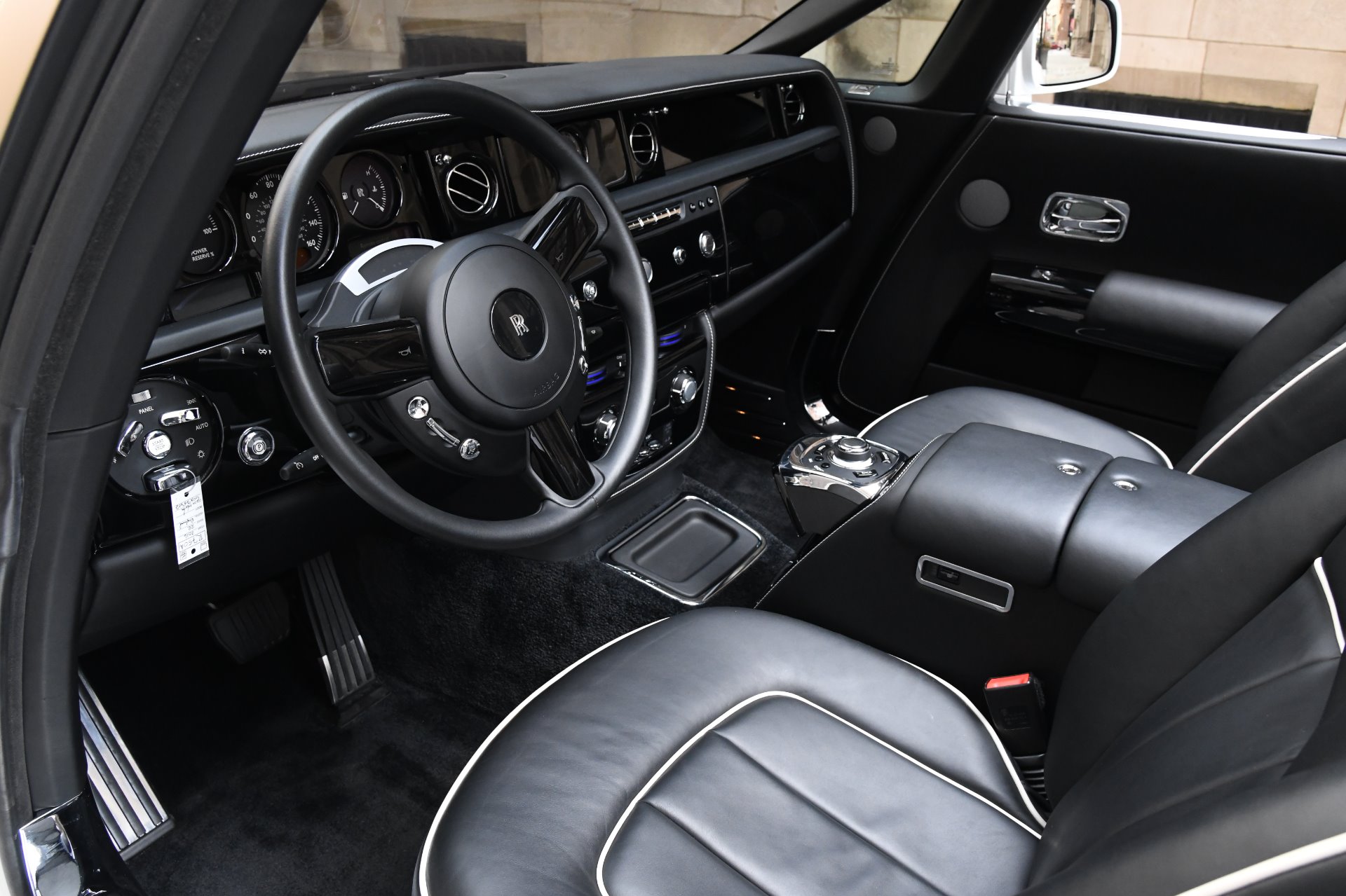 2016 Rolls-Royce Phantom Drophead Coupe, 11/20