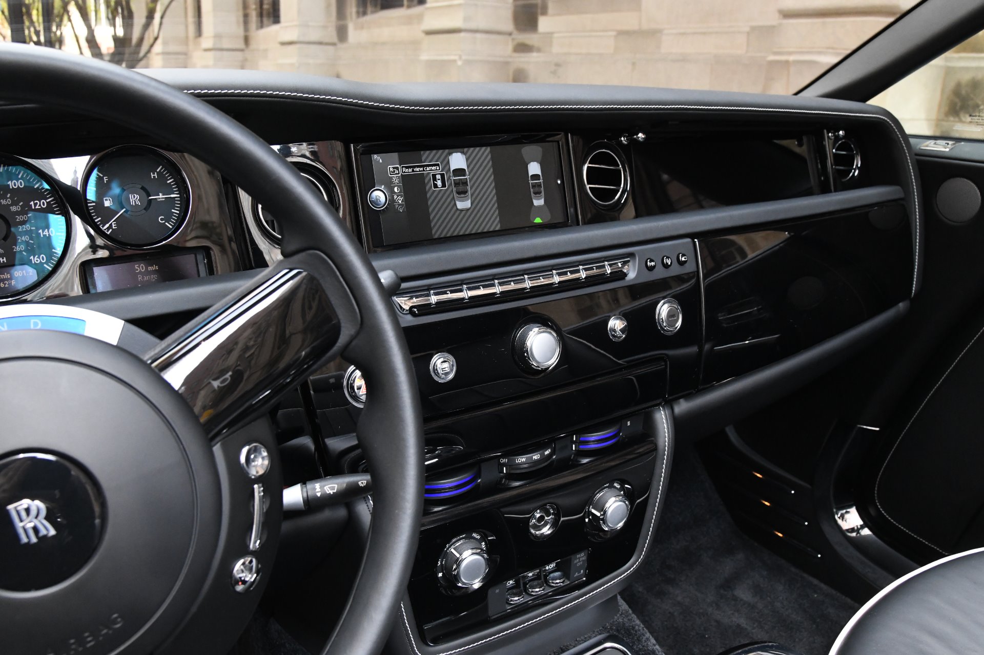 2016 Rolls-Royce Phantom Drophead Coupe, 14/20