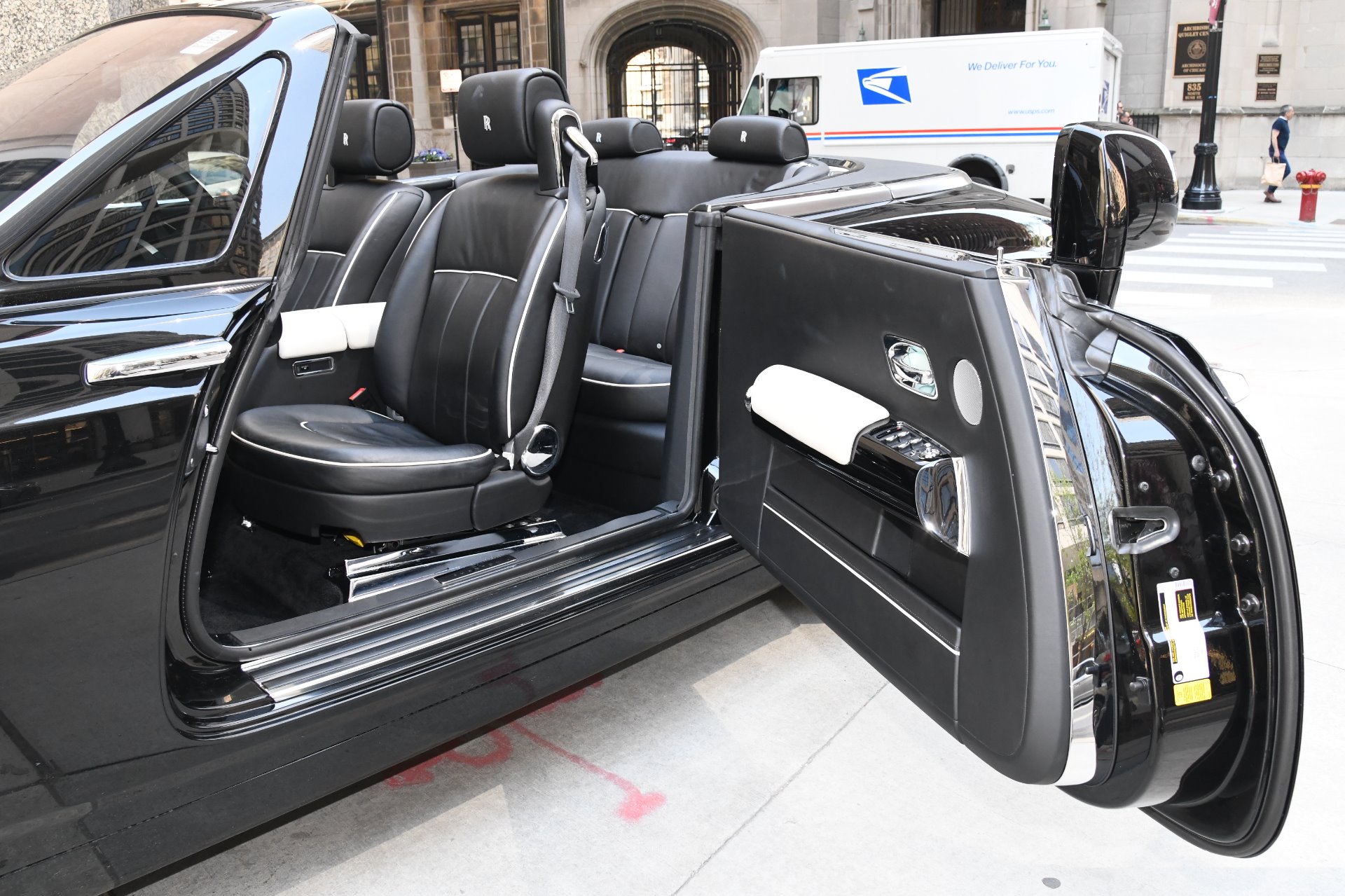 2016 Rolls-Royce Phantom Drophead Coupe, 7/20