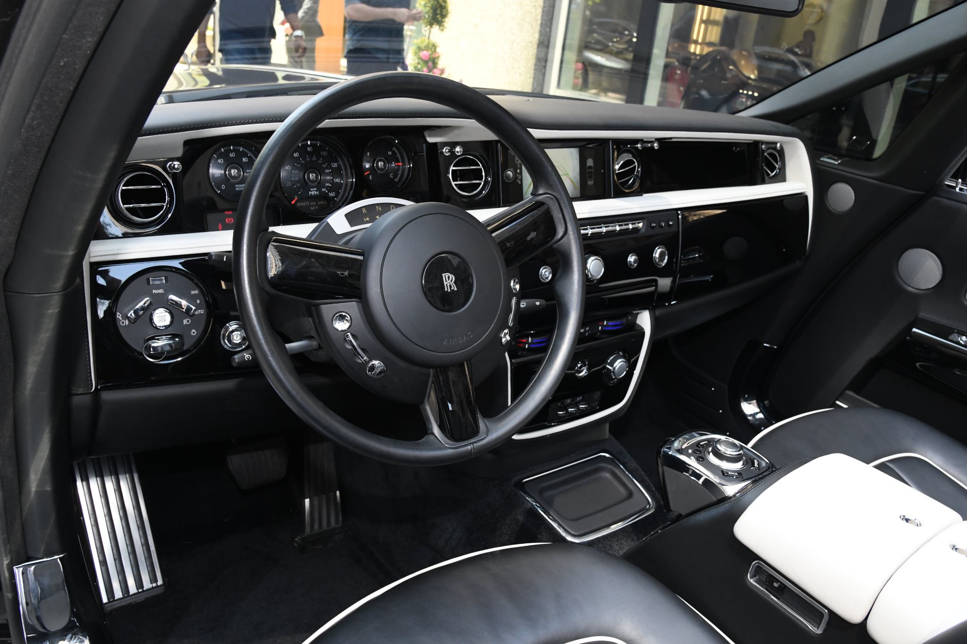 2016 Rolls-Royce Phantom Drophead Coupe, 11/20