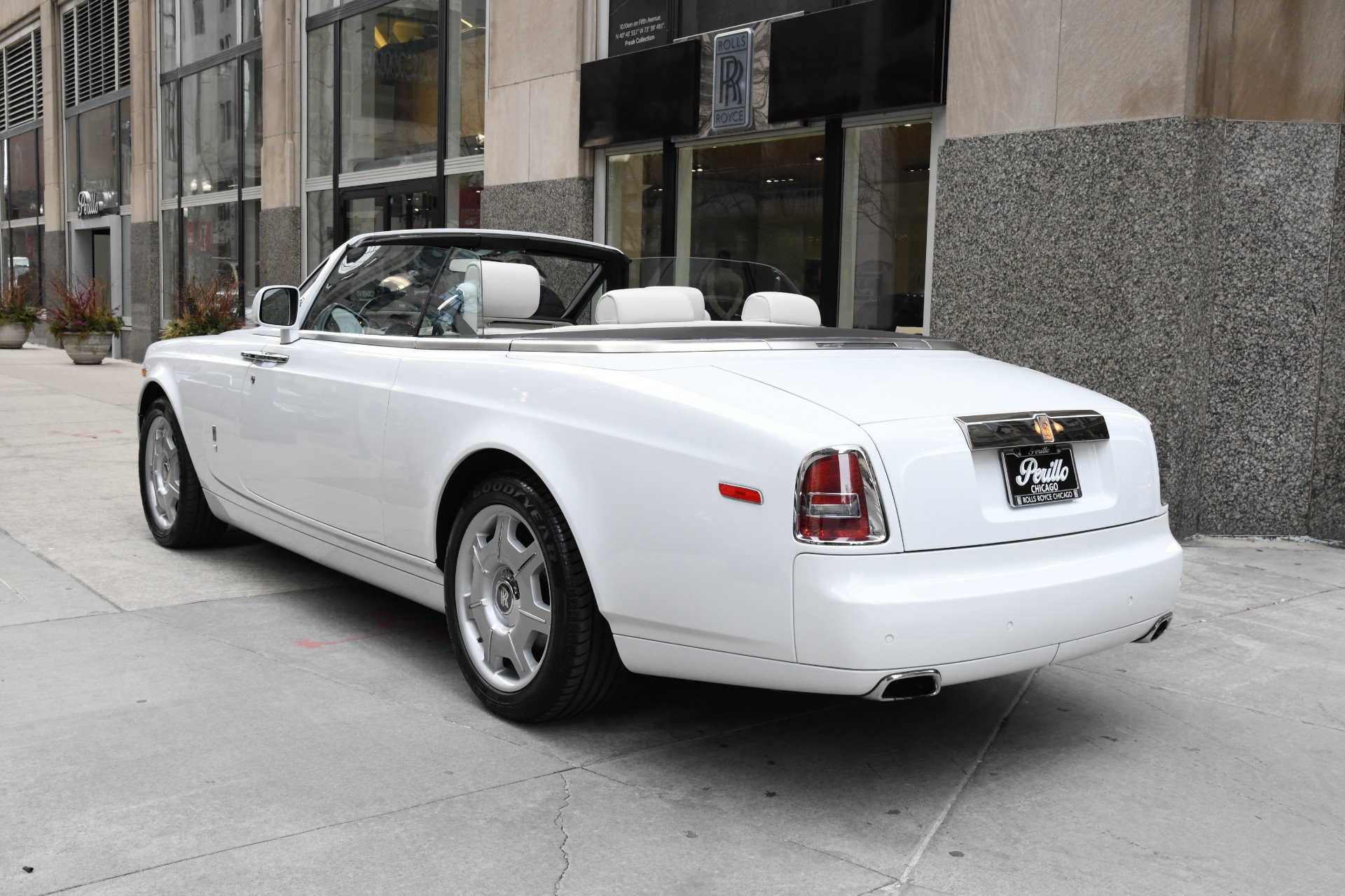 2015 Rolls-Royce Phantom Drophead Coupe, 5/20