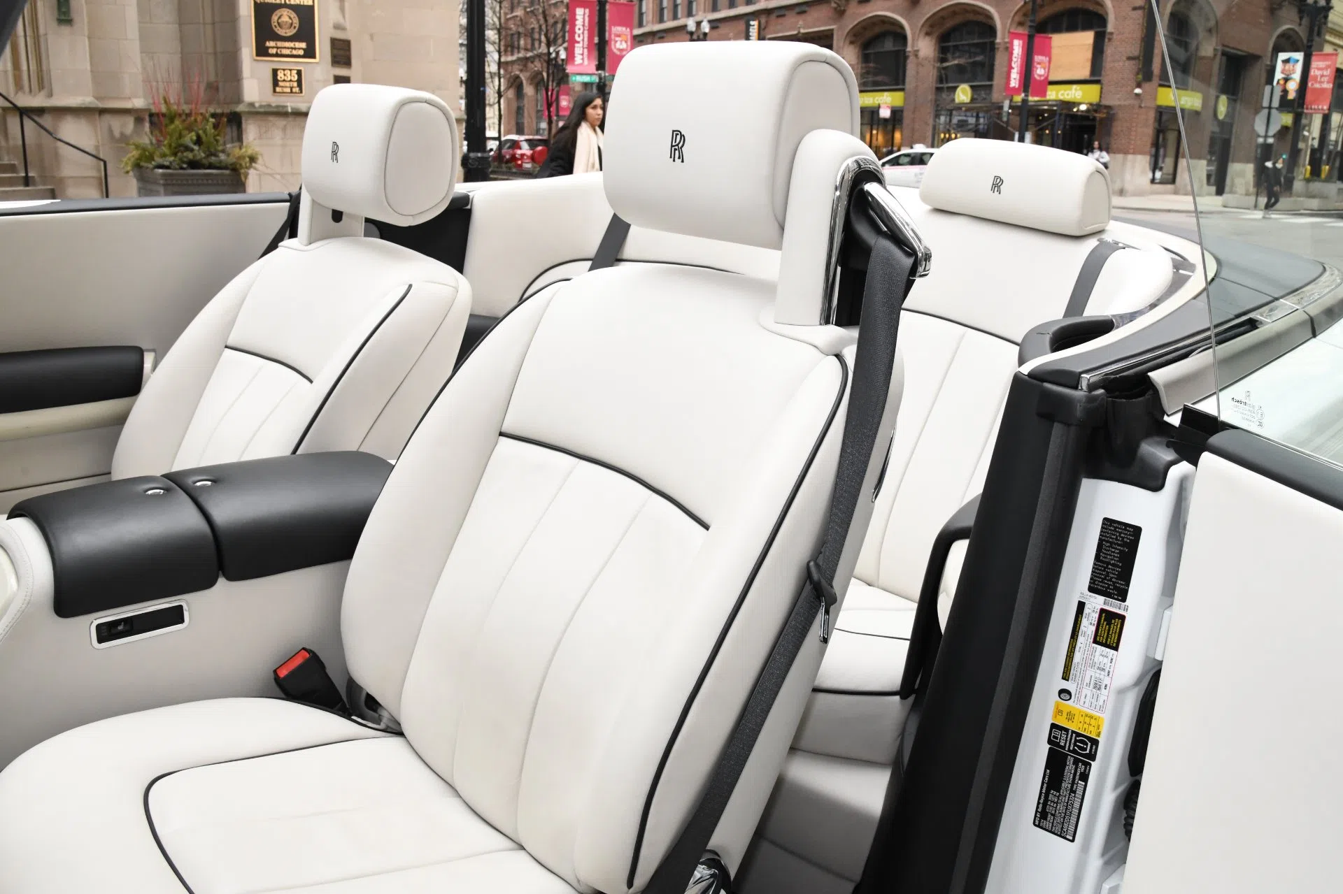 2015 Rolls-Royce Phantom Drophead Coupe interior, seats, Seashell