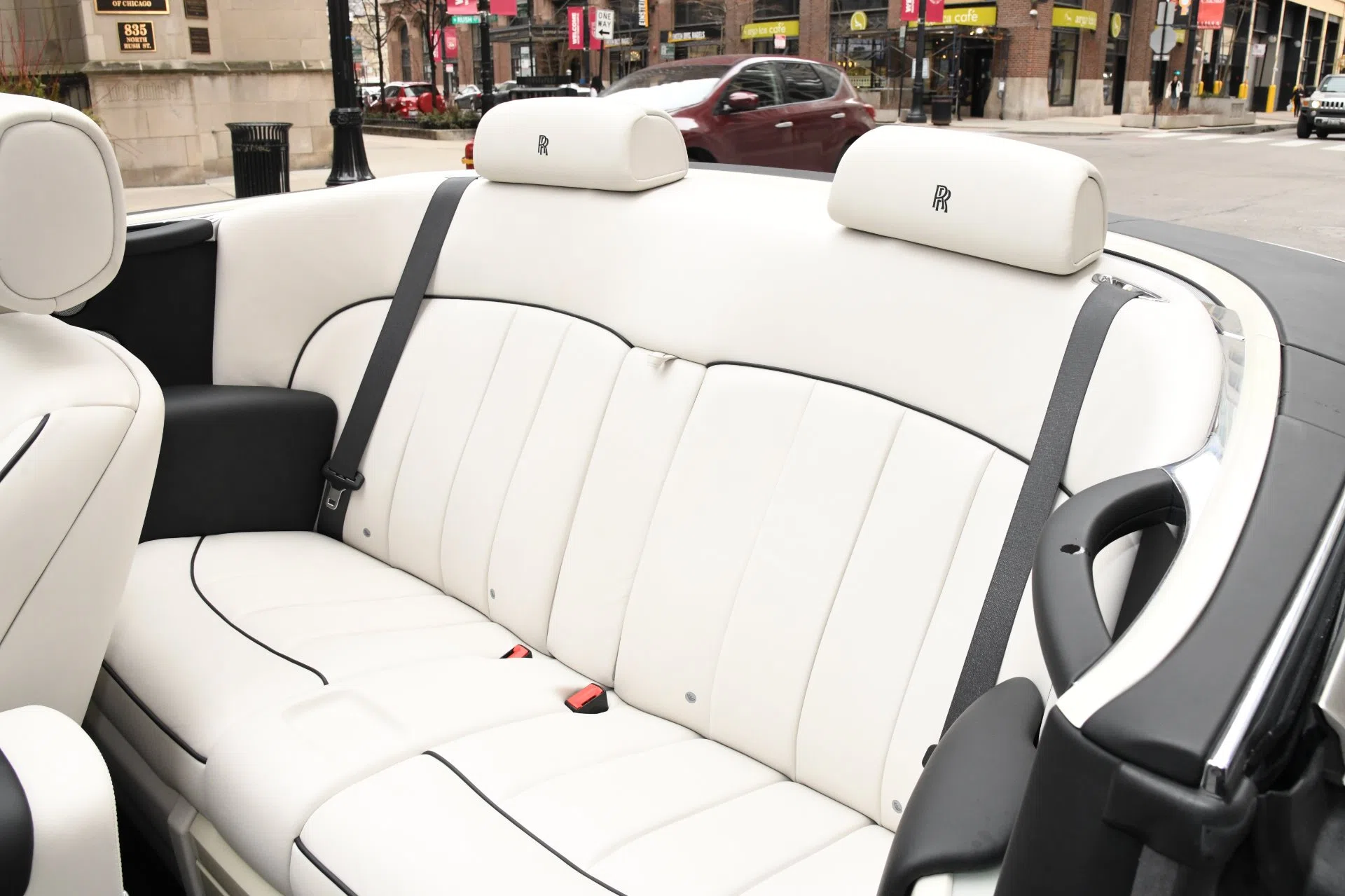 2015 Rolls-Royce Phantom Drophead Coupe interior, seats, Seashell