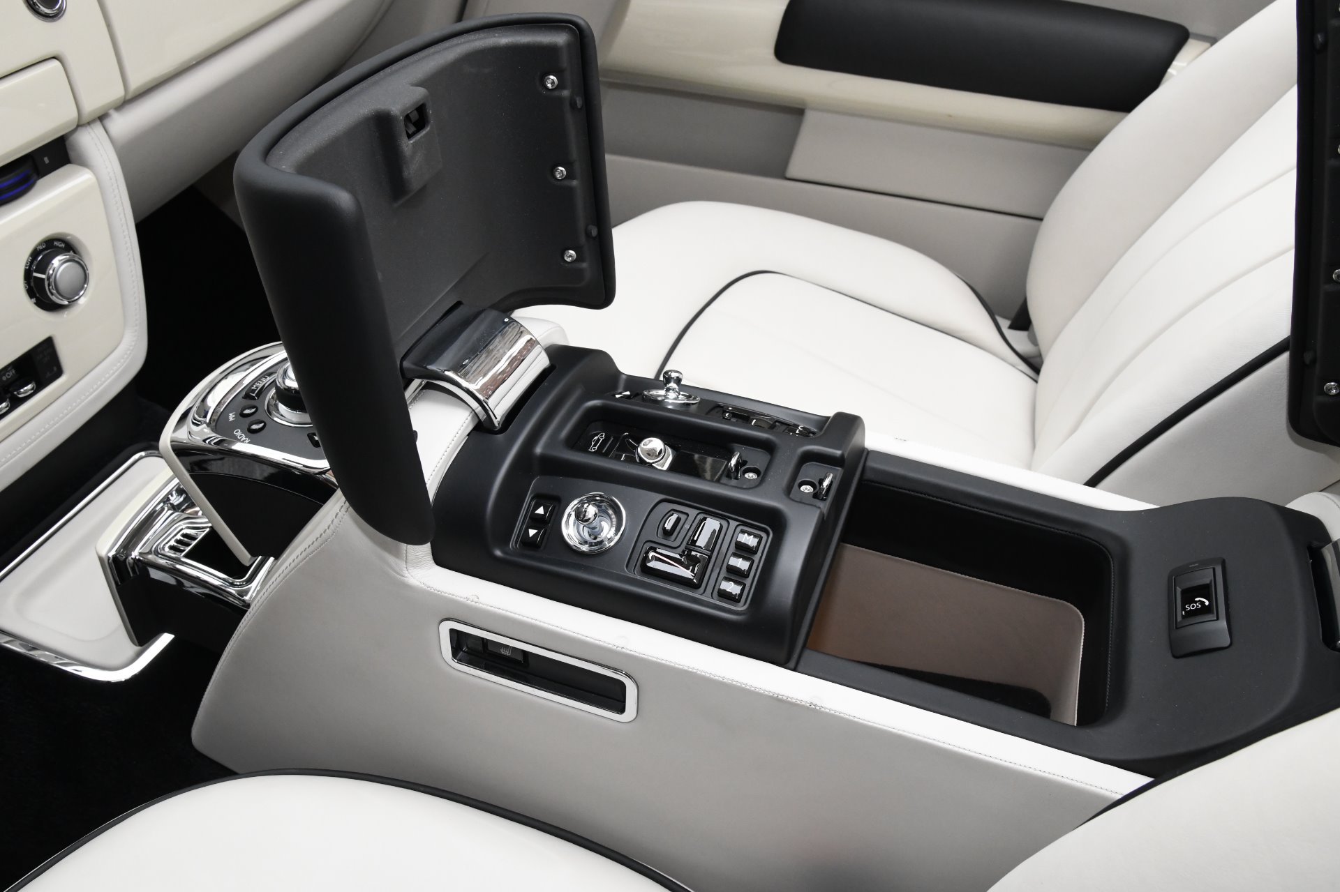 2015 Rolls-Royce Phantom Drophead Coupe, 10/20