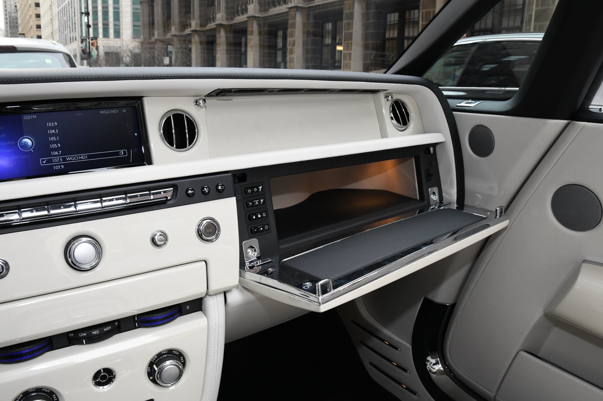 2015 Rolls-Royce Phantom Drophead Coupe, 11/20