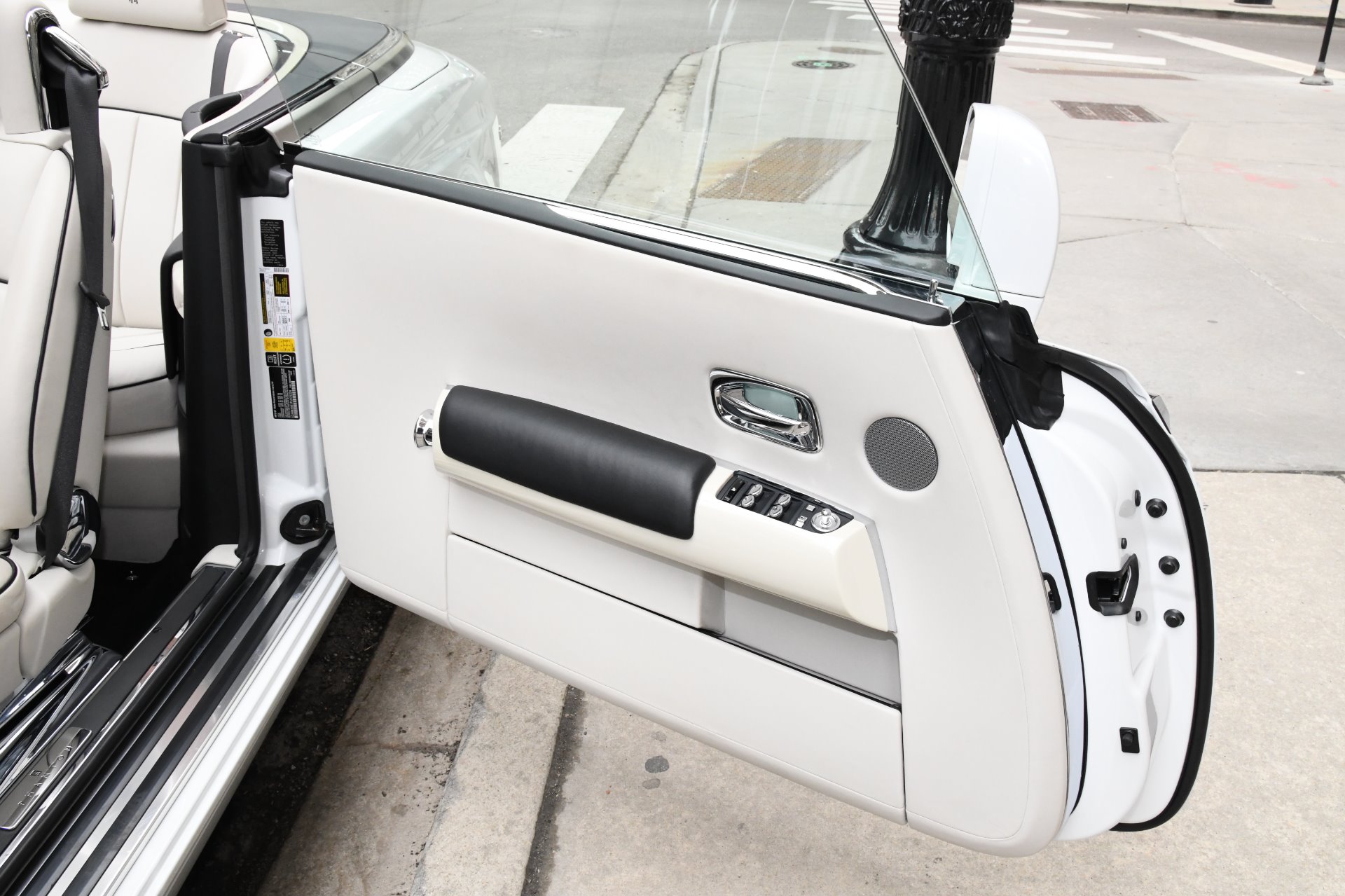 2015 Rolls-Royce Phantom Drophead Coupe, 12/20