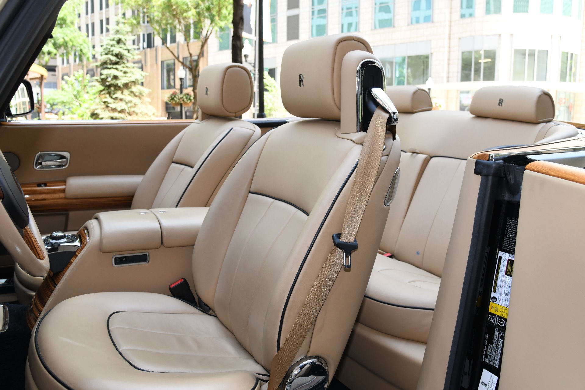 2015 Rolls-Royce Phantom Drophead Coupe, 7/19