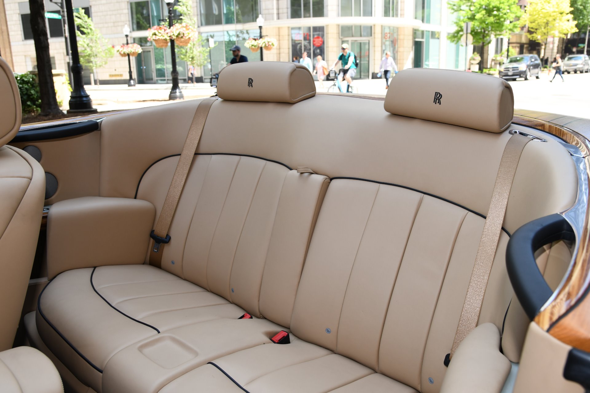 2015 Rolls-Royce Phantom Drophead Coupe, 8/19