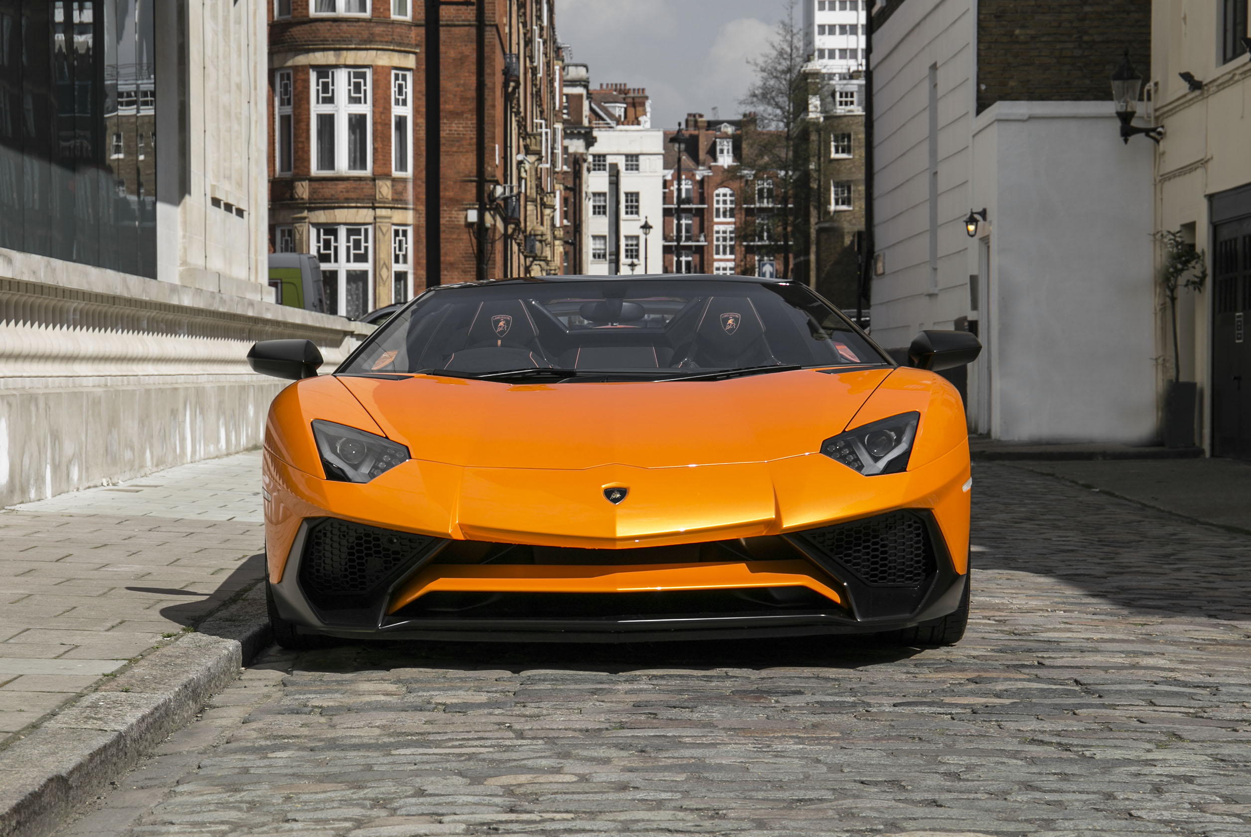 2016 Lamborghini Aventador SV Roadster LP750-4, 3/20