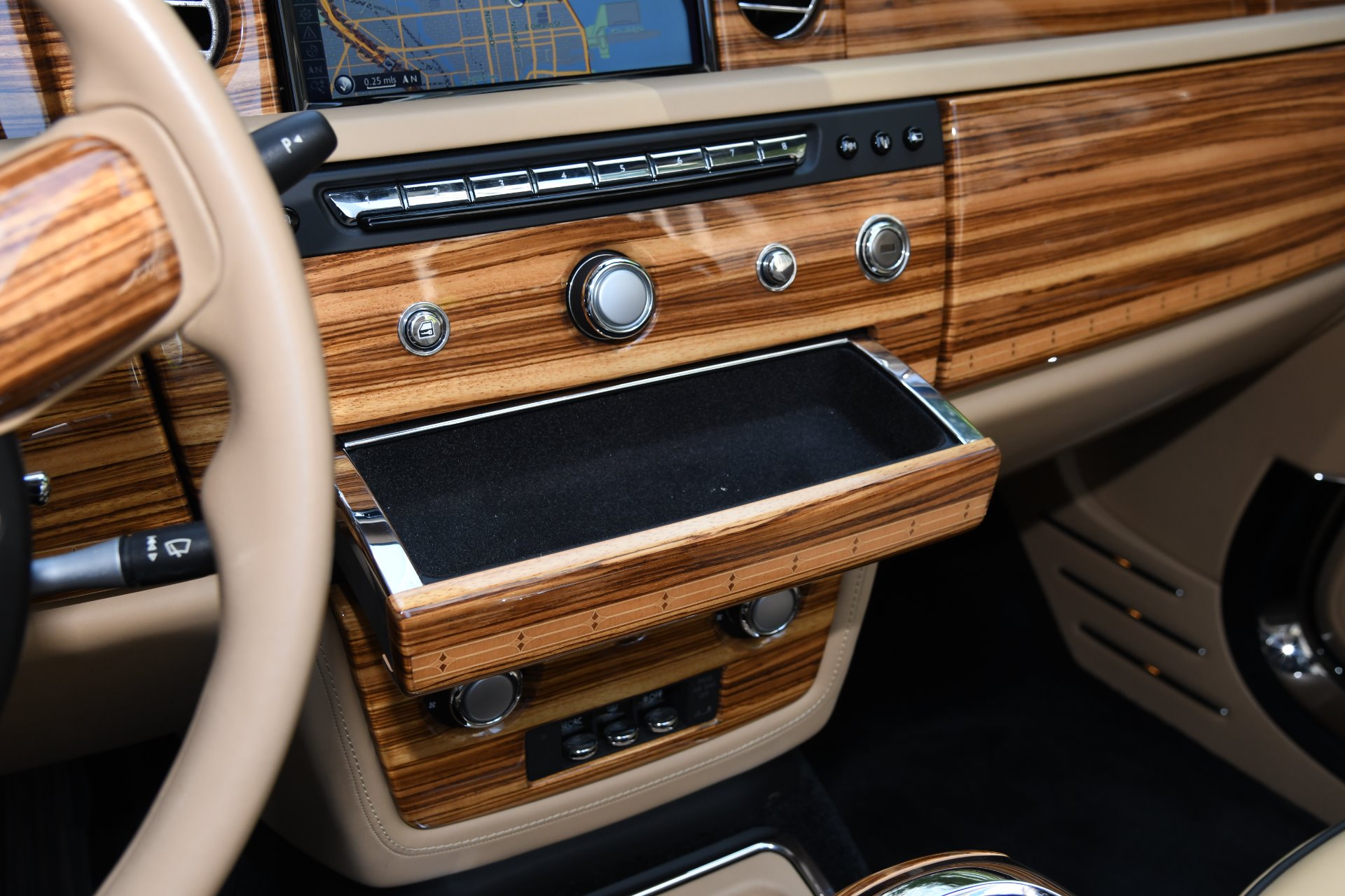 2015 Rolls-Royce Phantom Drophead Coupe, 12/19
