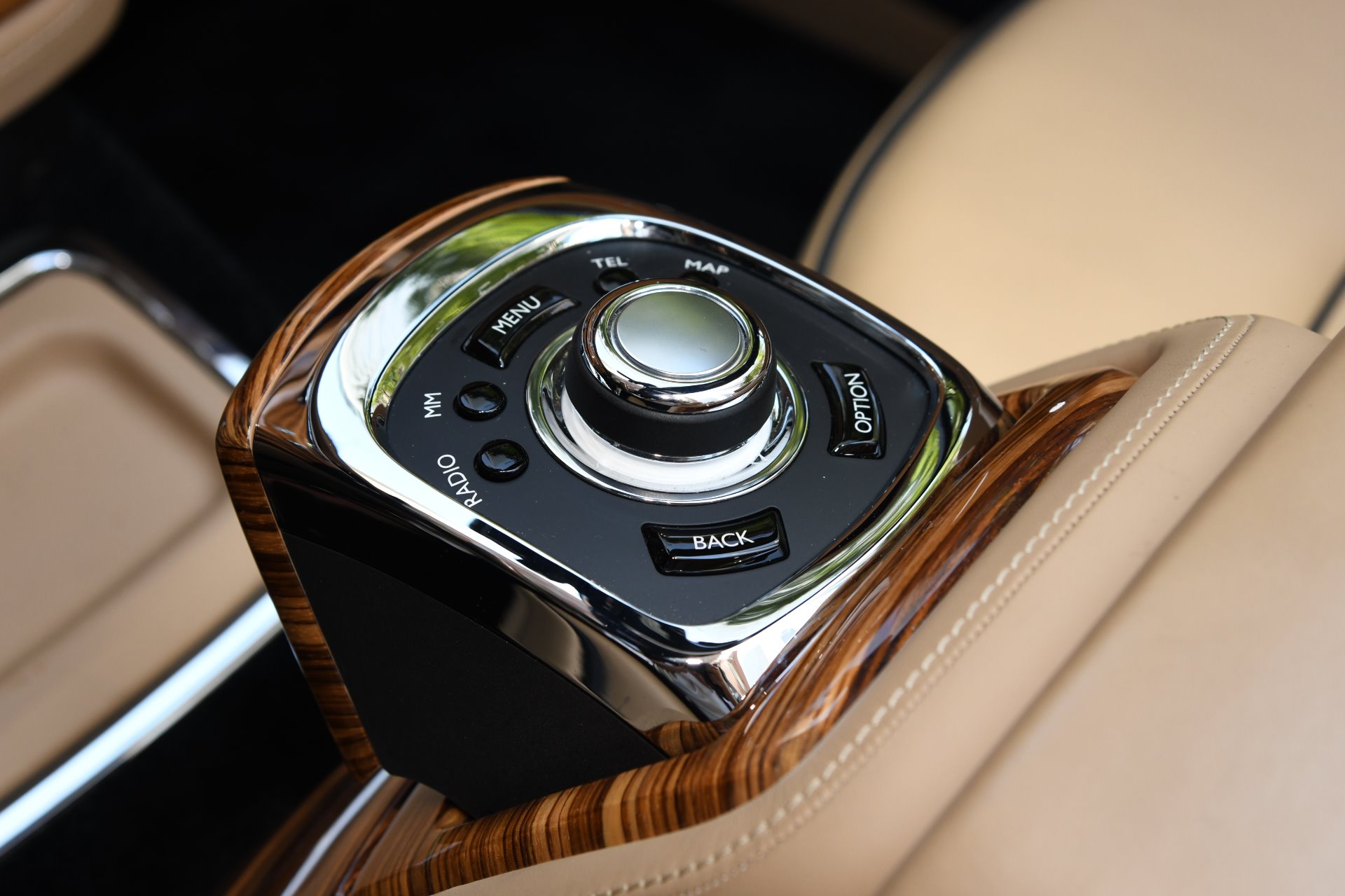 2015 Rolls-Royce Phantom Drophead Coupe, 13/19