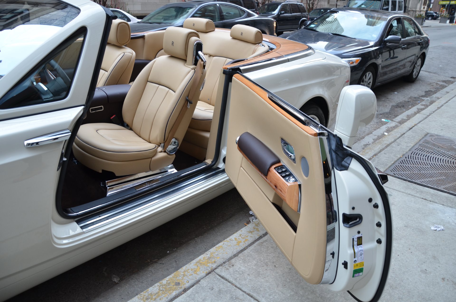 2015 Rolls-Royce Phantom Drophead Coupe, 8/20