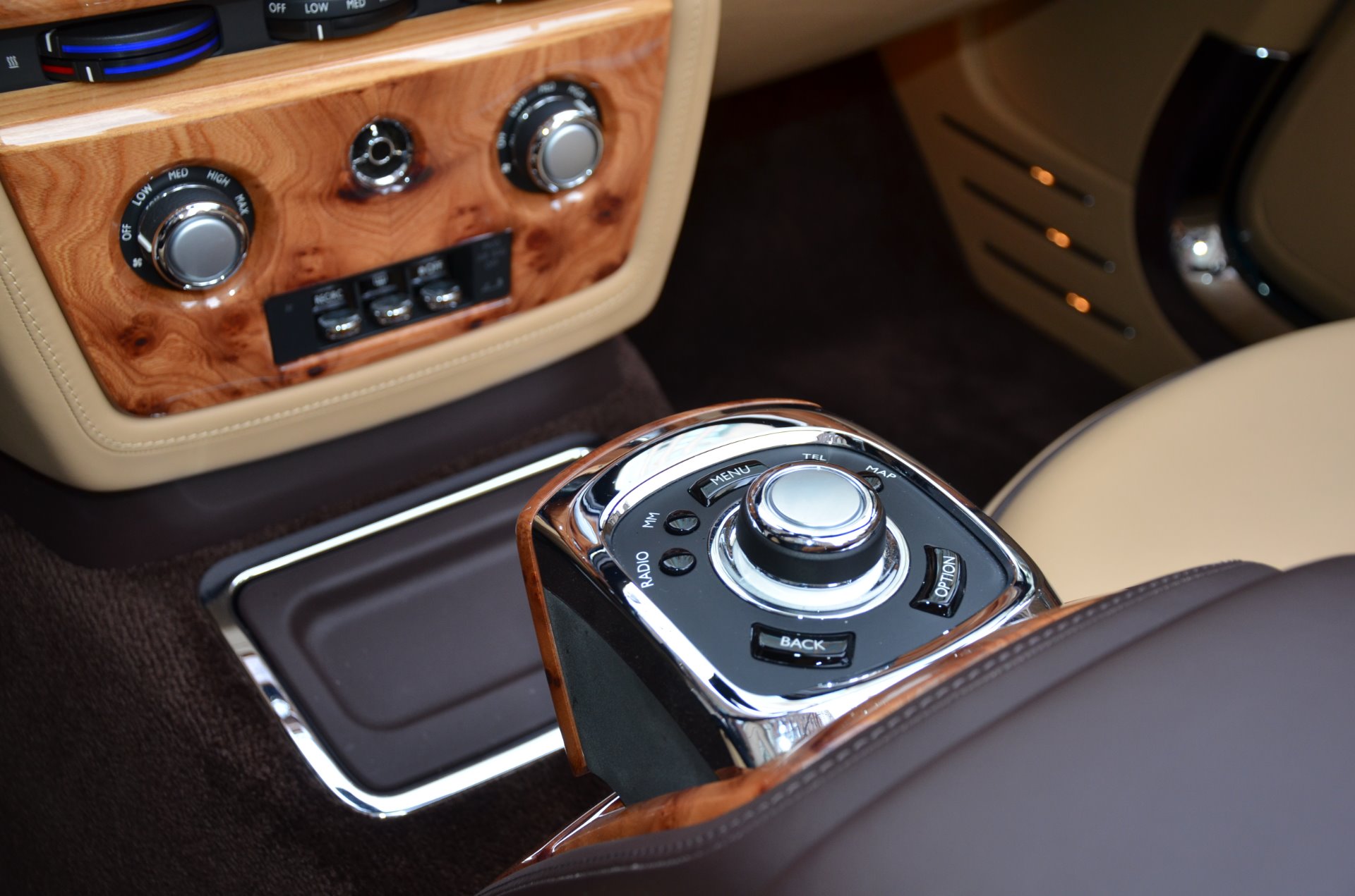 2015 Rolls-Royce Phantom Drophead Coupe, 12/20