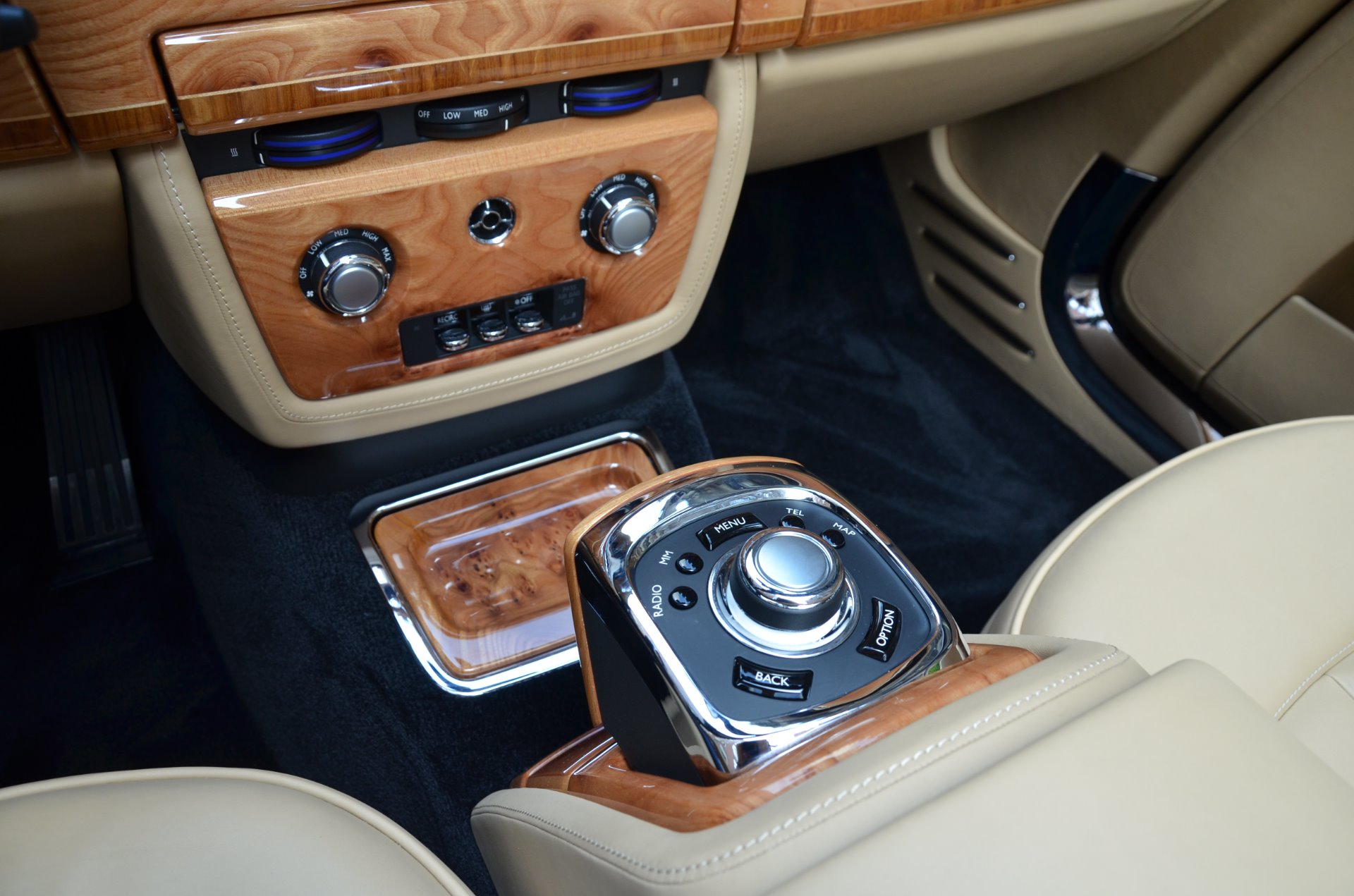 2014 Rolls-Royce PHANTOM DROPHEAD COUPE, 12/20