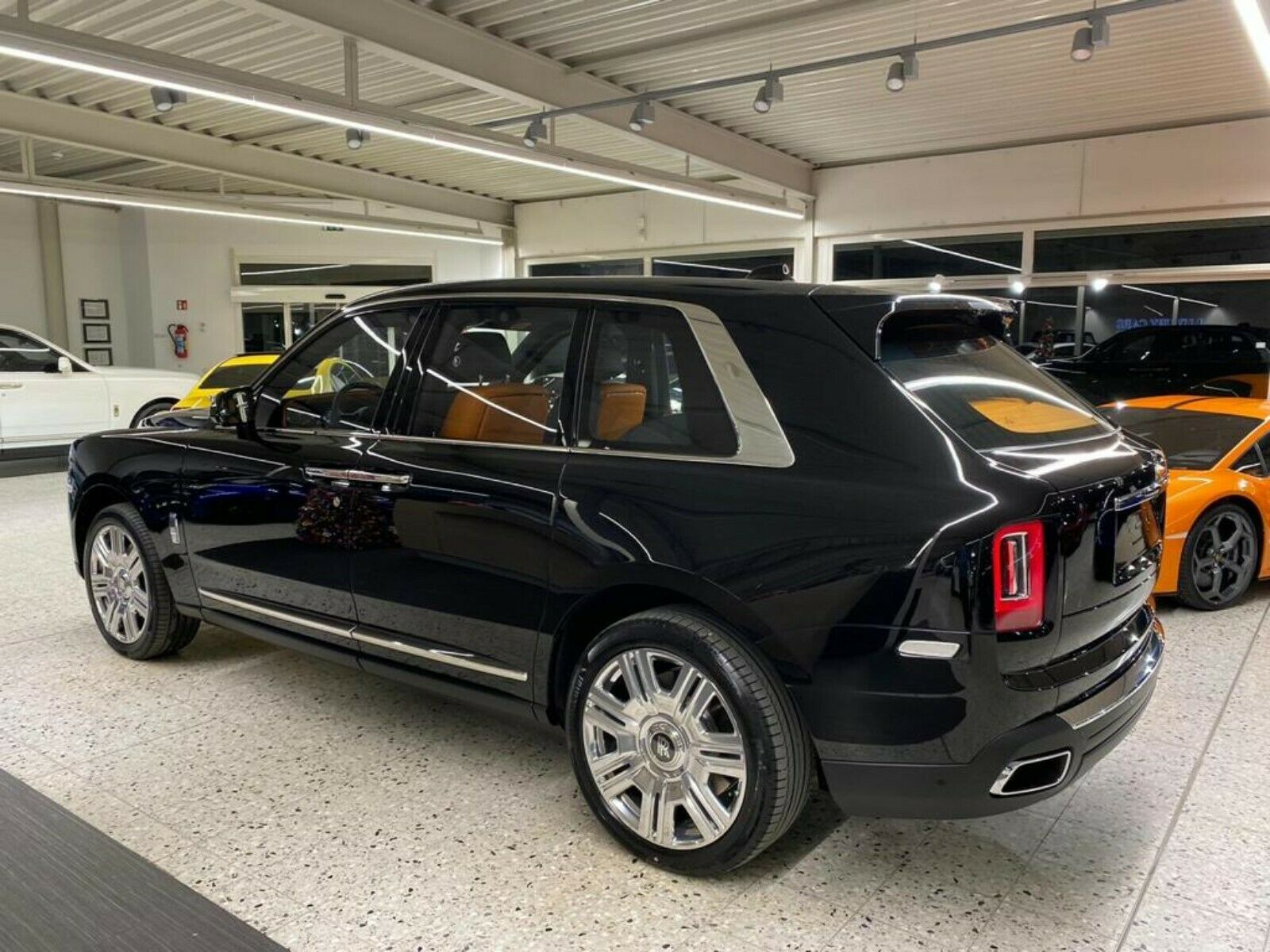 2020 Rolls-Royce Cullinan, 4/5