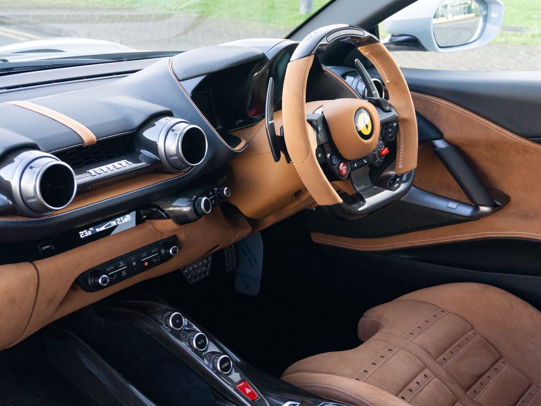 Ferrari 812 Superfast, 4/17