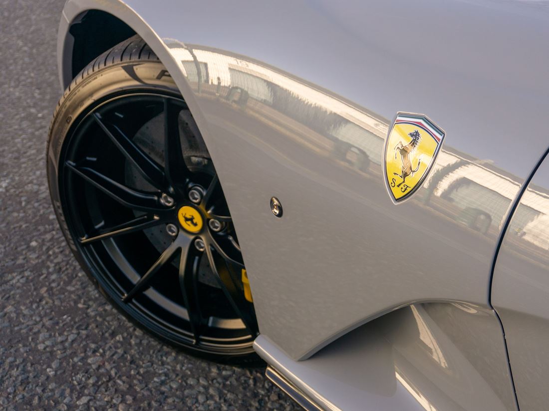 Ferrari 812 Superfast, 14/17