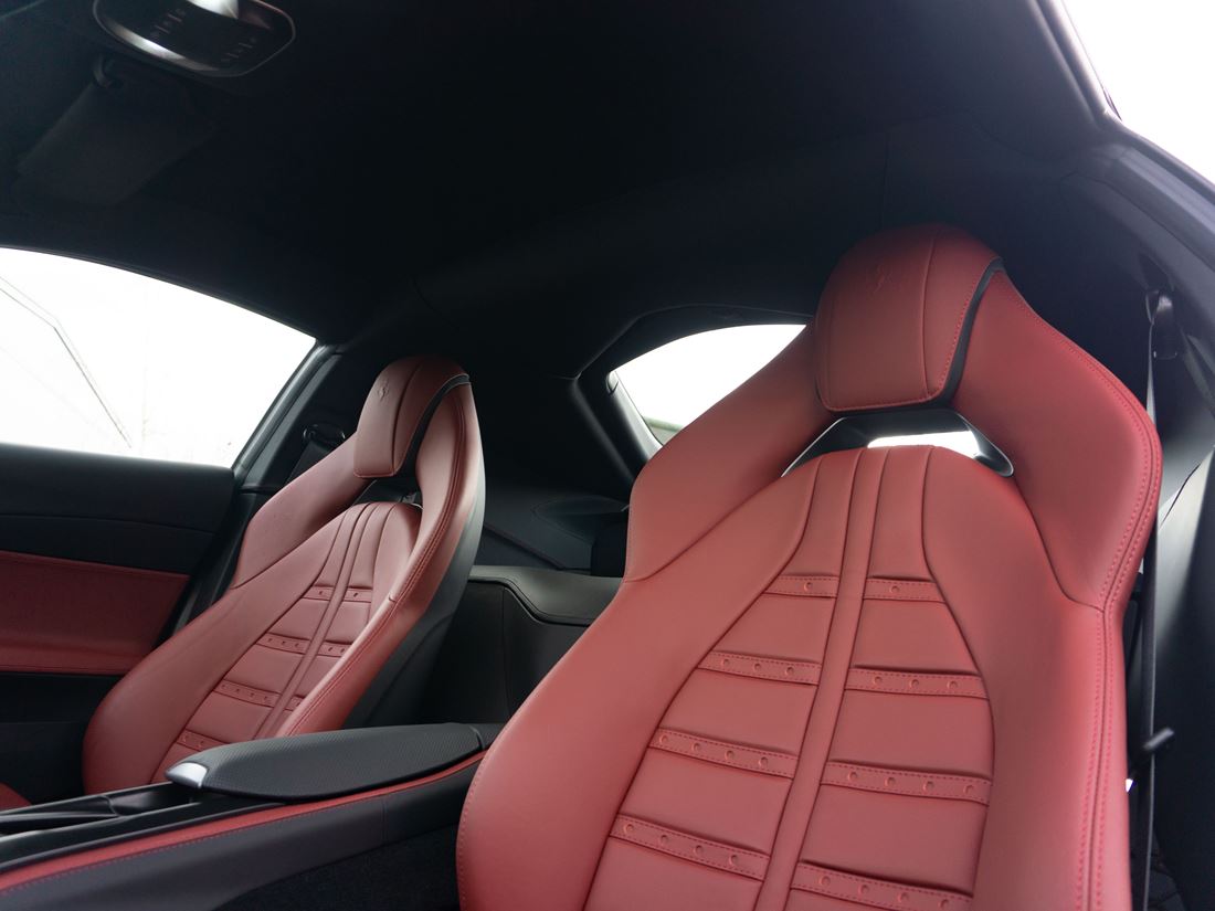 2019 Ferrari 812 Superfast, 2/16