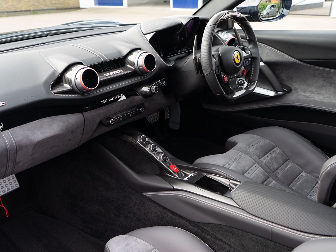 2020 Ferrari 812 Superfast, 6/15