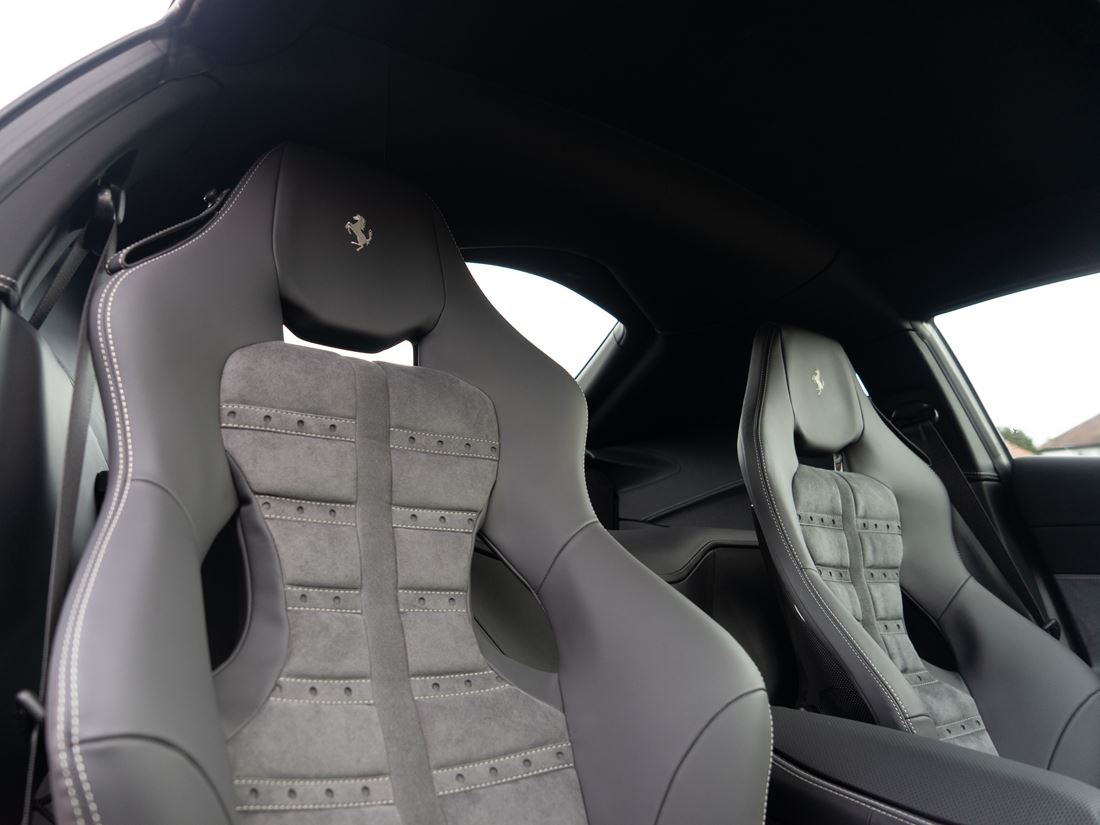 2020 Ferrari 812 Superfast, 9/15