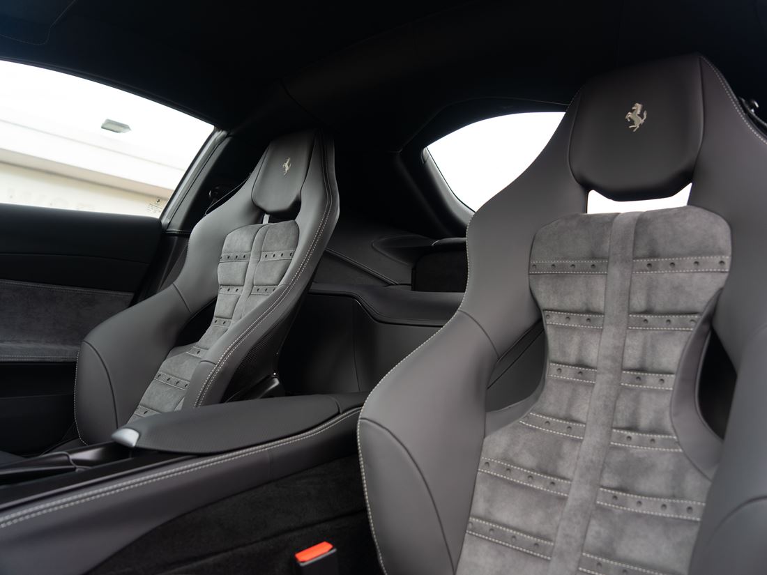 2020 Ferrari 812 Superfast, 13/15