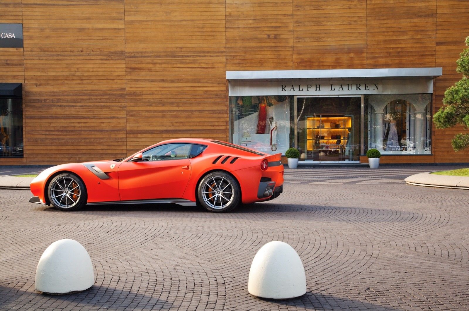 2017 Ferrari F12 TDF, 3/8