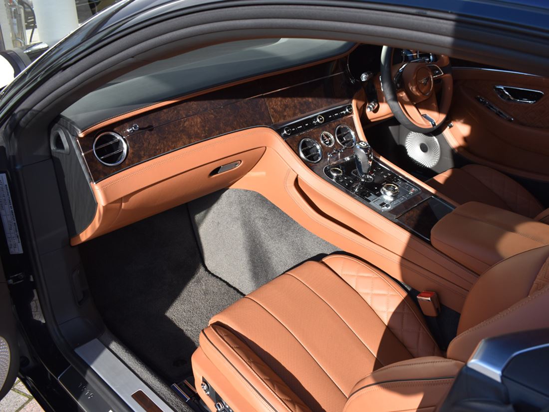 2020 BENTLEY CONTINENTAL GT V8, 3/17