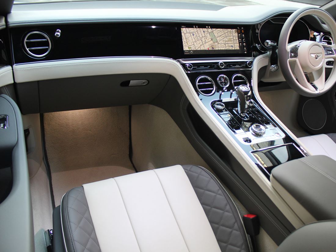 2020 Bentley Continental GT V8, 17/20