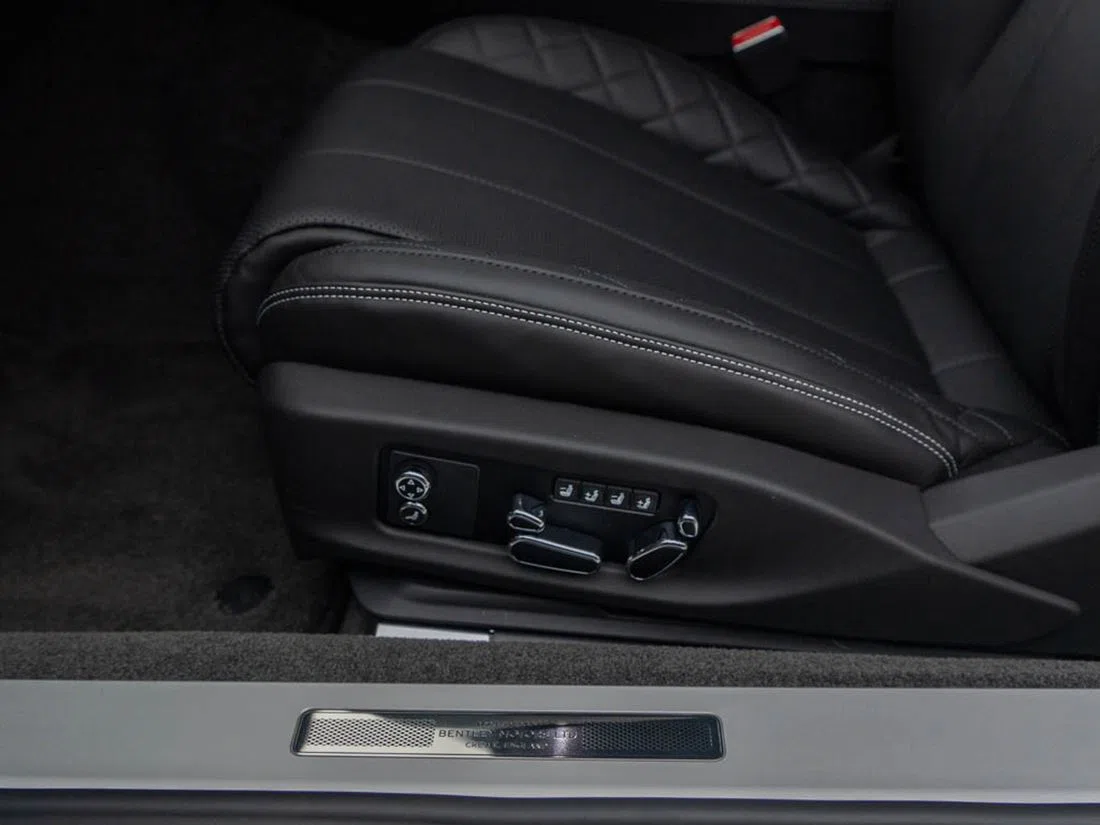 2019 Bentley Continental GT V8 interior, Beluga