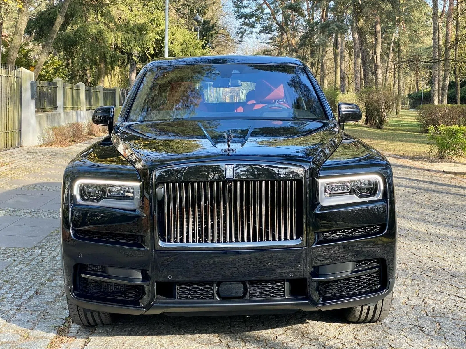 2020 Rolls-Royce Cullinan for sale, exterior, Diamond Black