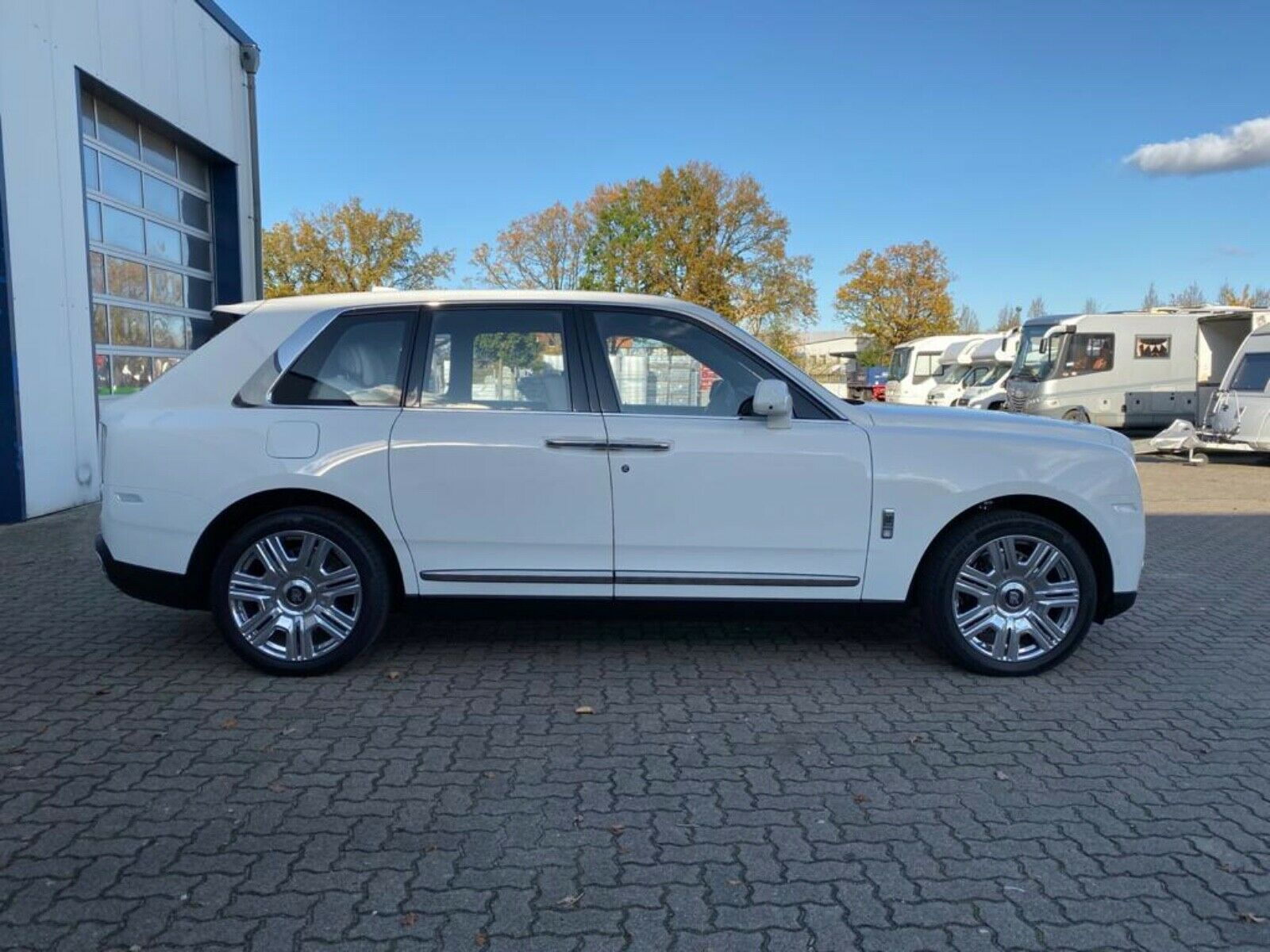 2020 Rolls-Royce Cullinan, 2/20