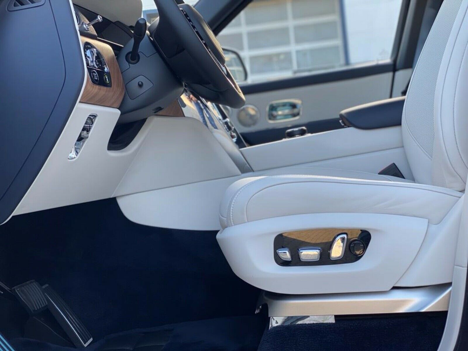 2020 Rolls-Royce Cullinan, 4/20