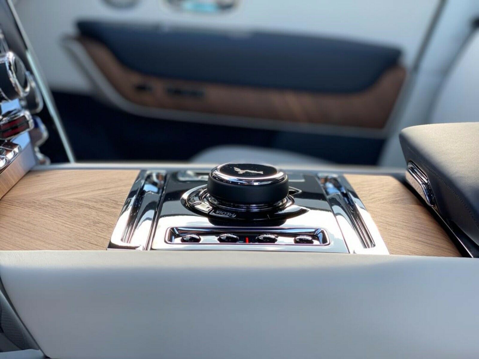 2020 Rolls-Royce Cullinan, 9/20