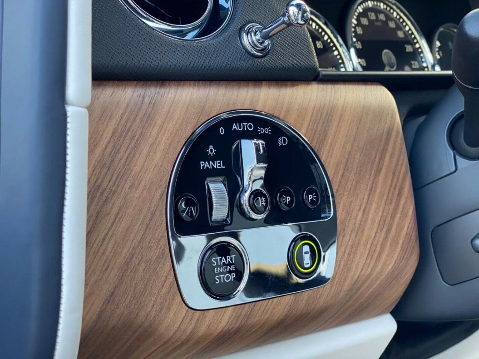 2020 Rolls-Royce Cullinan, 12/20