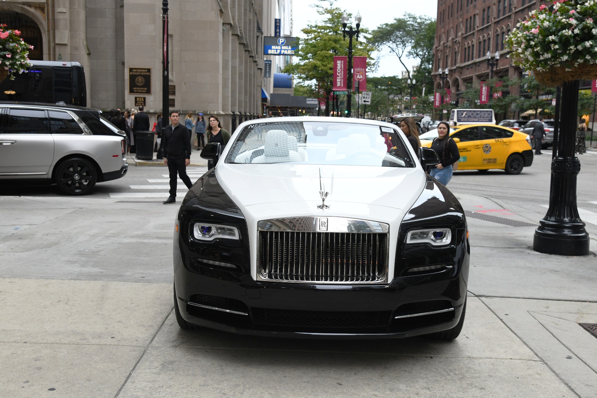 2019 Rolls-Royce Dawn, 2/20