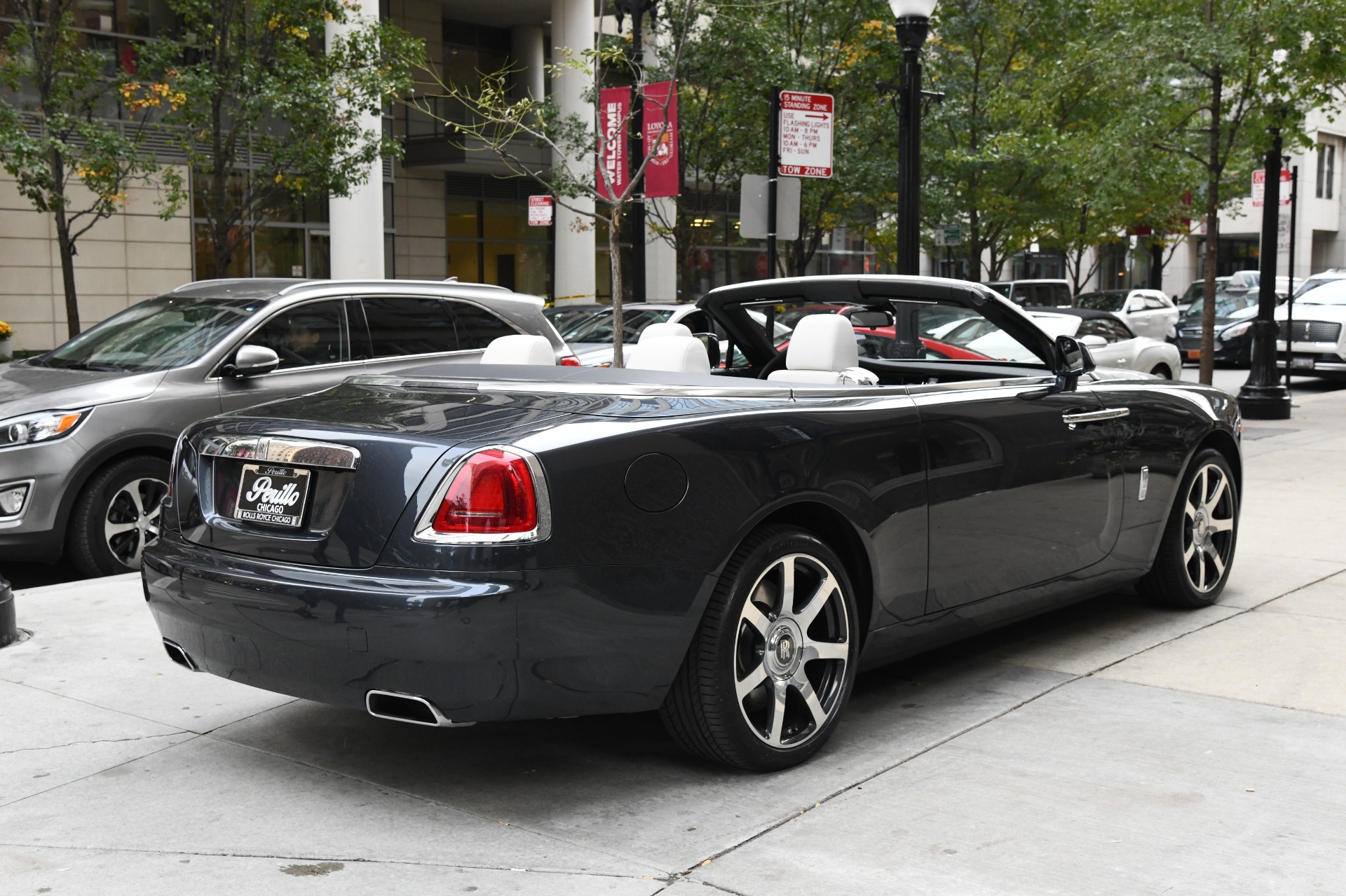 2019 Rolls-Royce Dawn, 3/18