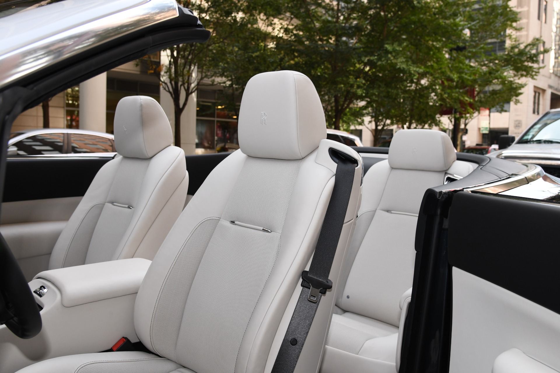 2019 Rolls-Royce Dawn, 8/18