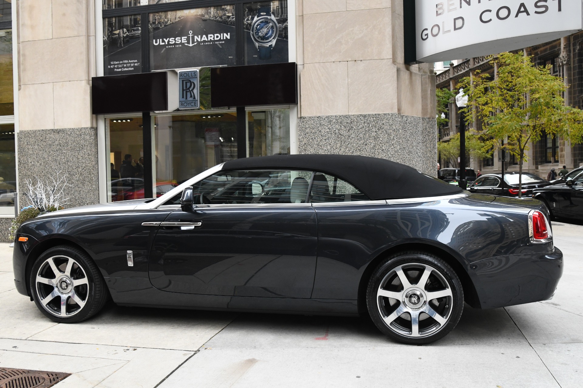 2019 Rolls-Royce Dawn, 17/18